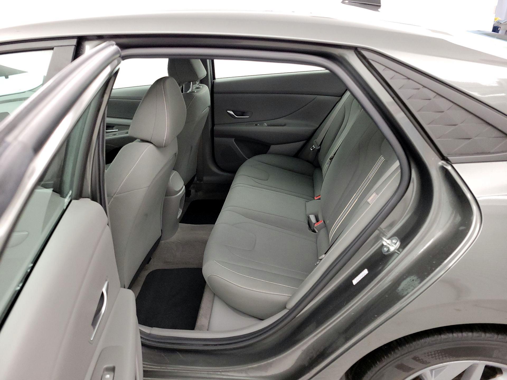 Thumbnail: 2024 Hyundai Elantra - 20