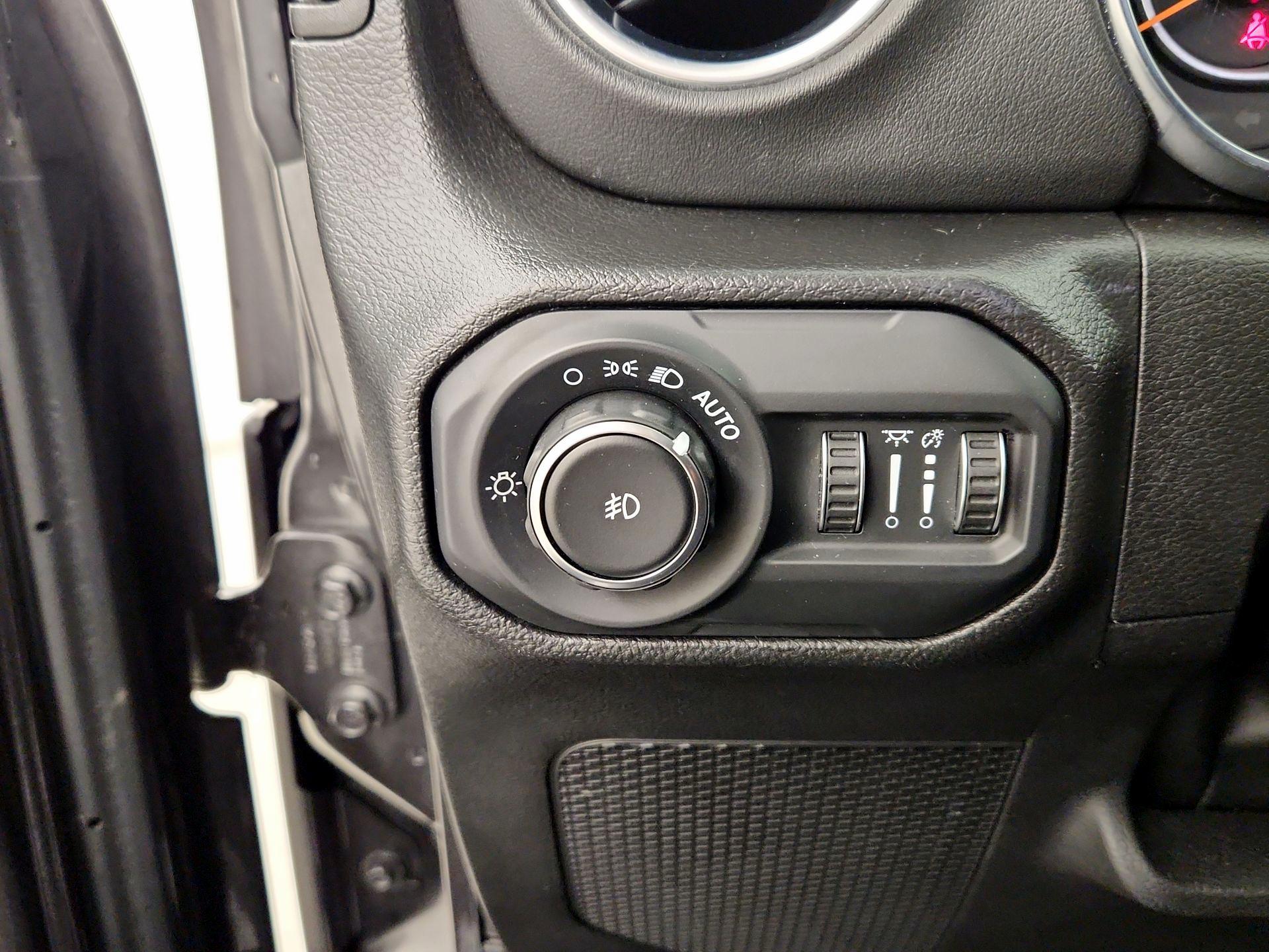 Thumbnail: 2022 Jeep Wrangler - 13