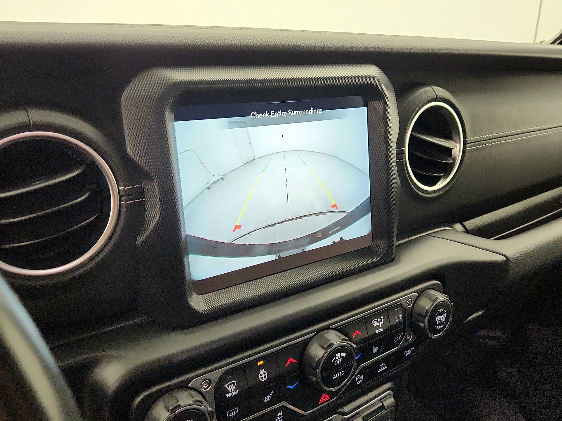 Thumbnail: 2022 Jeep Wrangler - 15