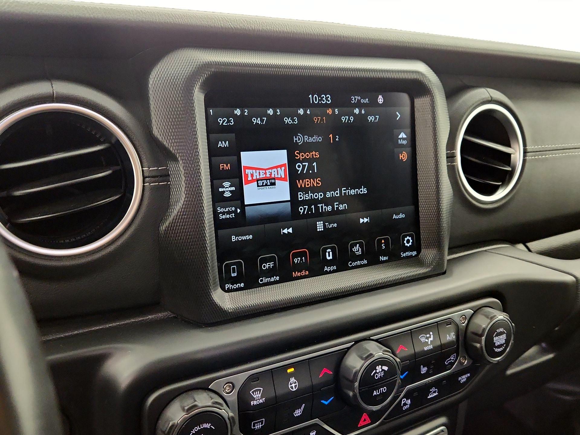 Thumbnail: 2022 Jeep Wrangler - 16