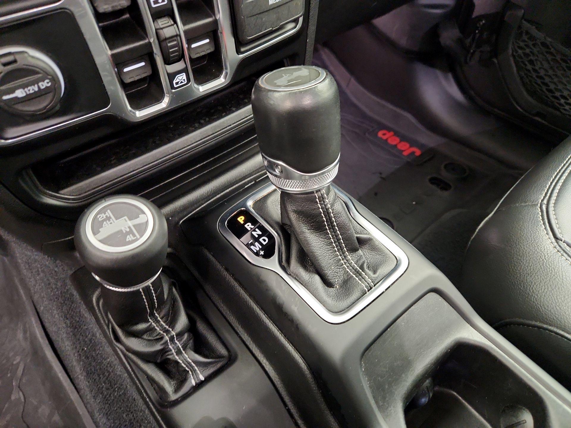 Thumbnail: 2022 Jeep Wrangler - 18