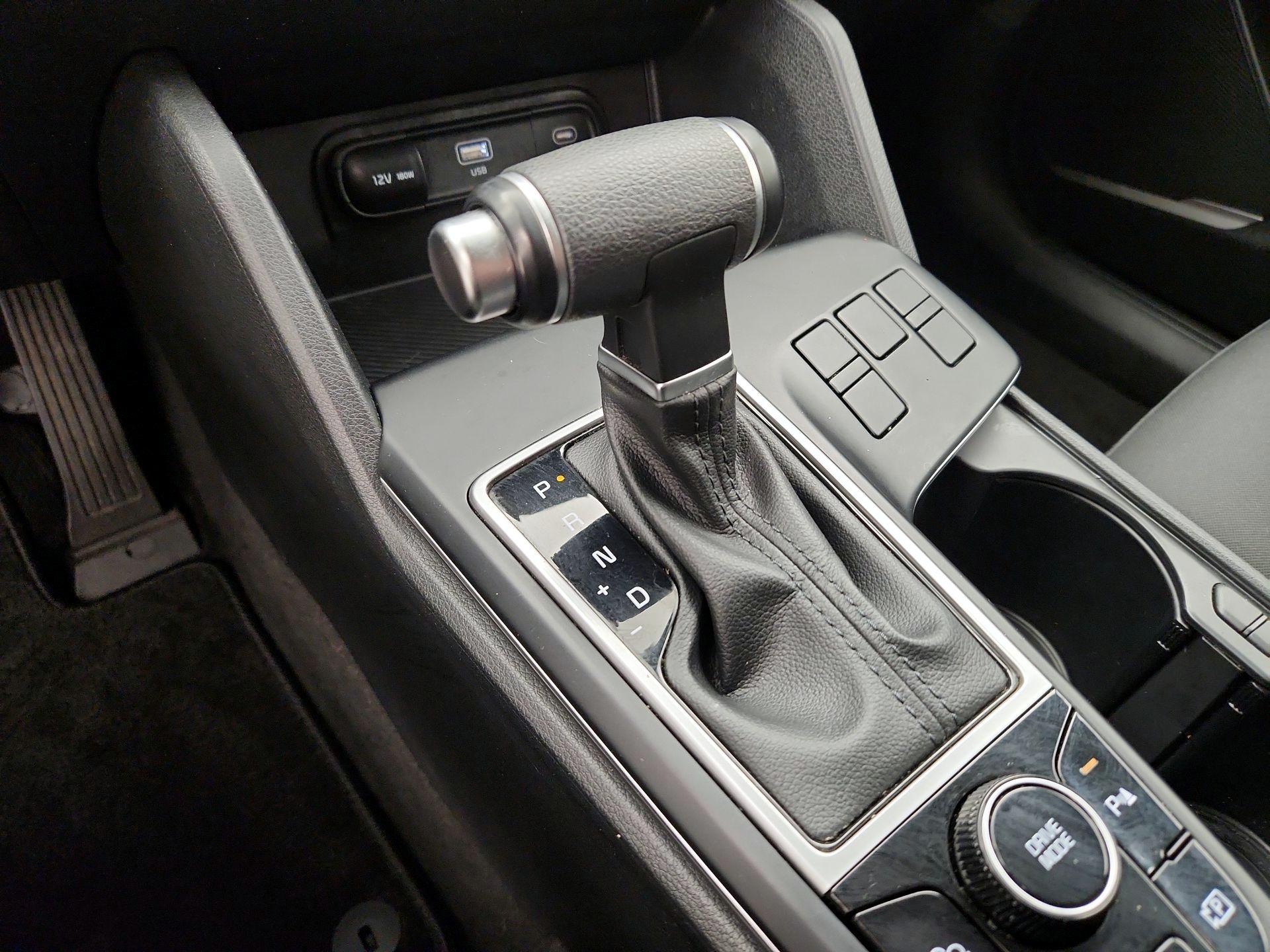 Thumbnail: 2023 Kia Sportage - 17