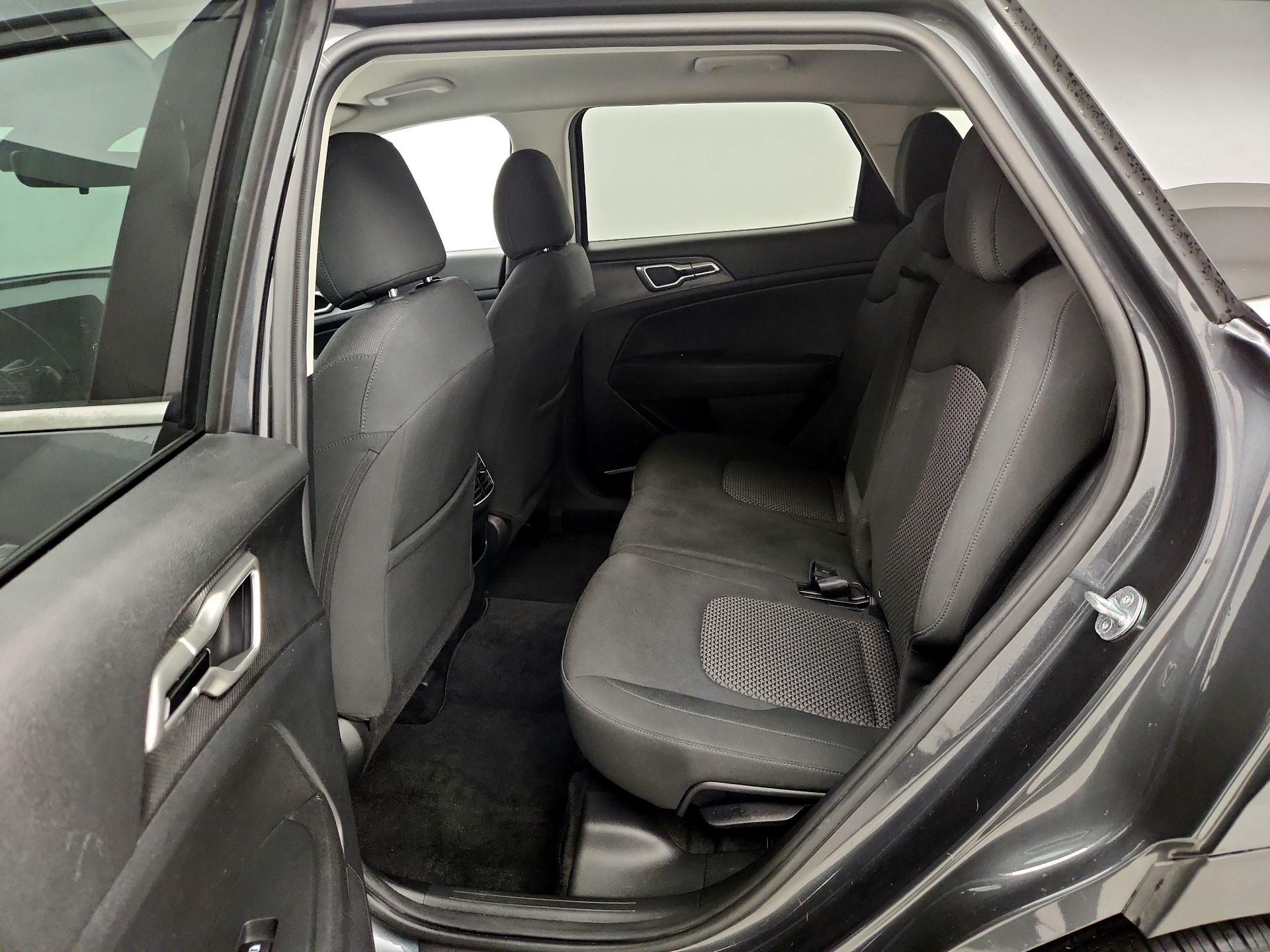 Thumbnail: 2023 Kia Sportage - 19