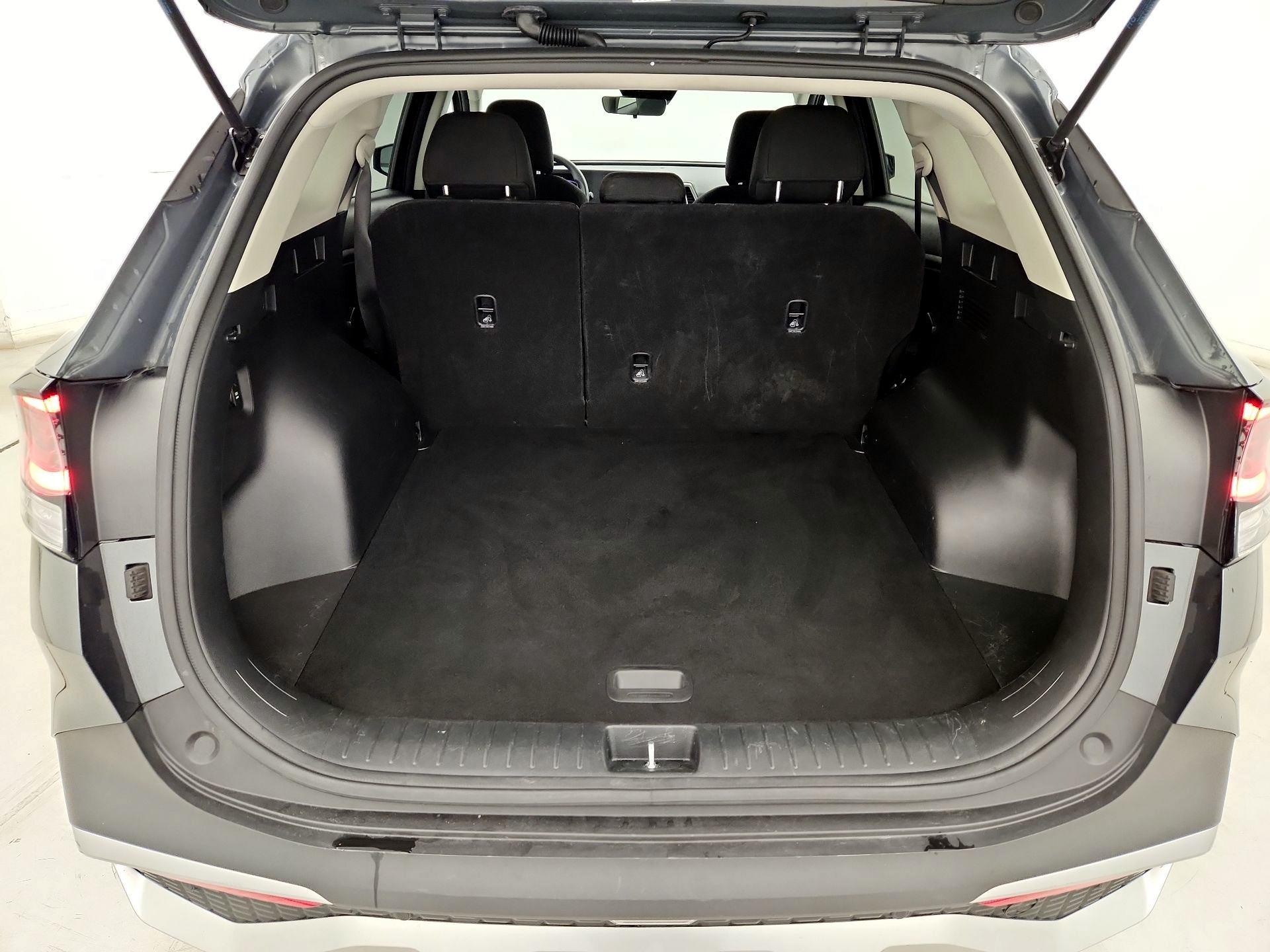 Thumbnail: 2023 Kia Sportage - 20