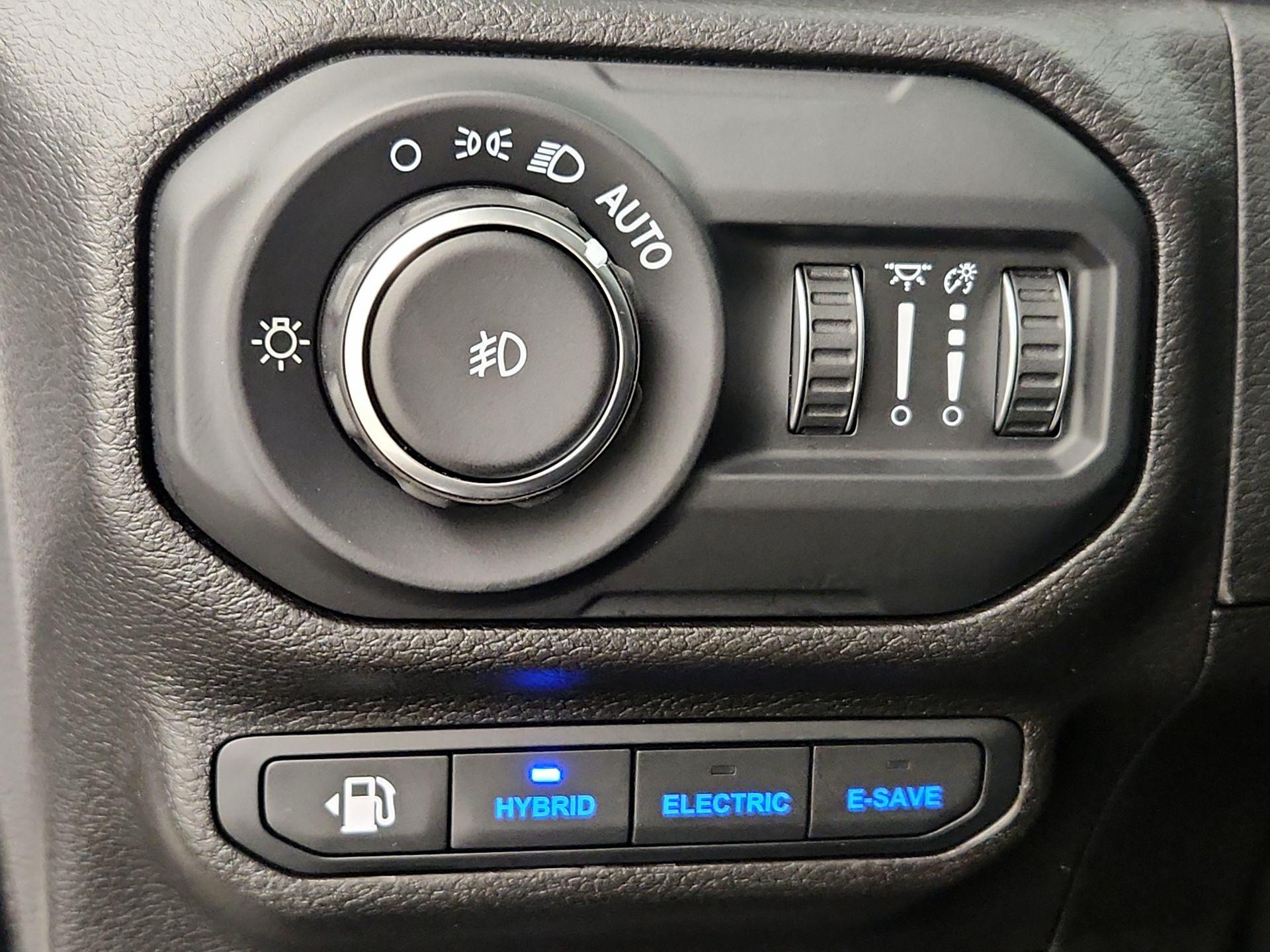 Thumbnail: 2022 Jeep Wrangler - 13