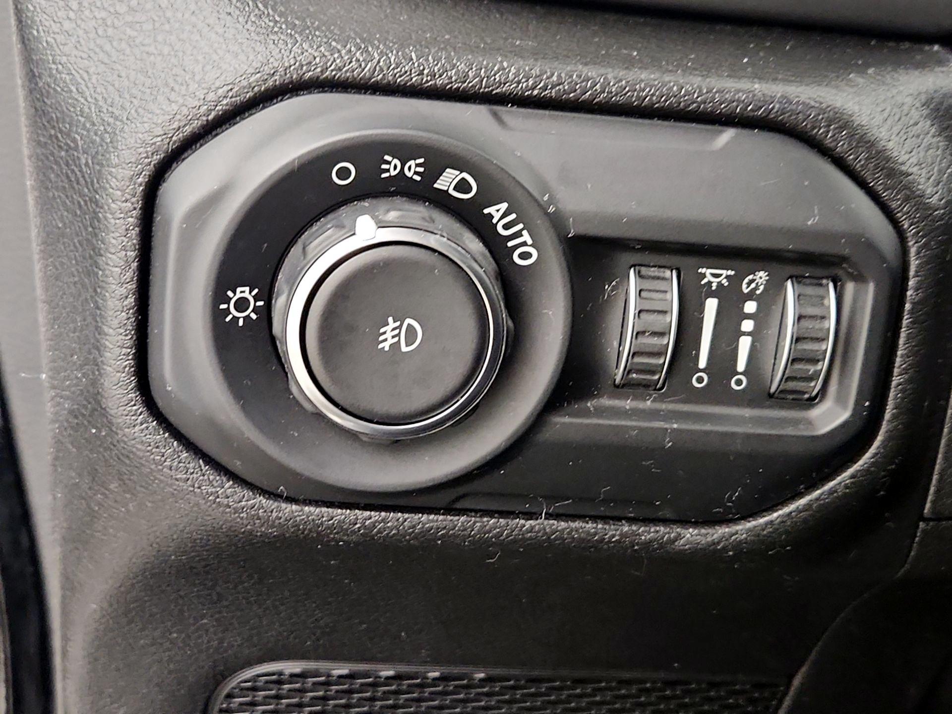 Thumbnail: 2022 Jeep Wrangler - 13