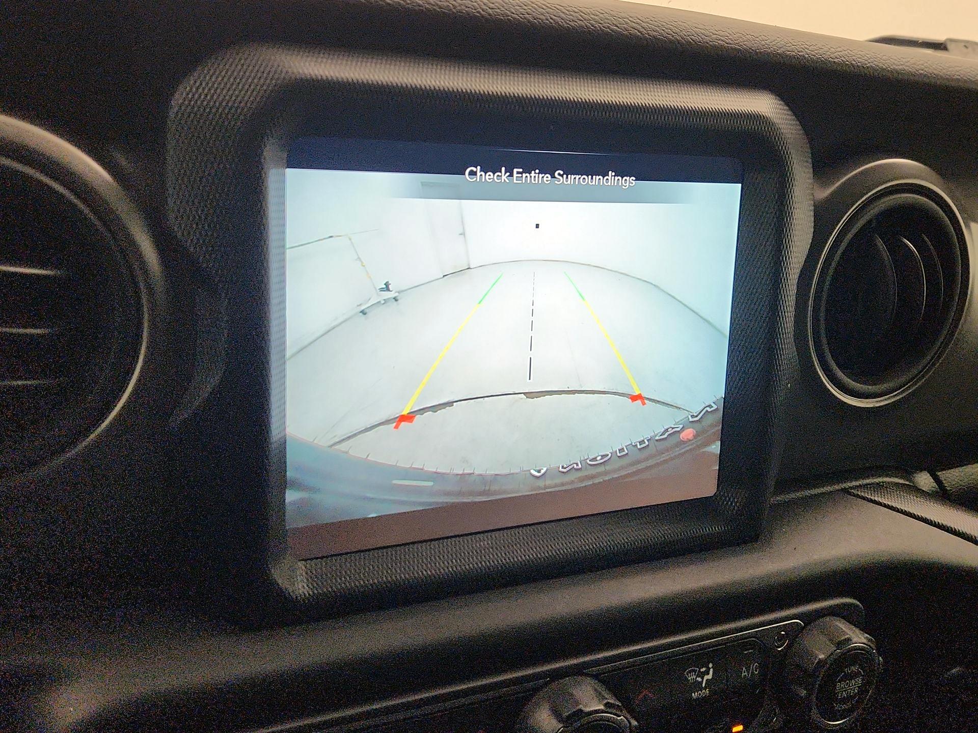 Thumbnail: 2022 Jeep Wrangler - 15