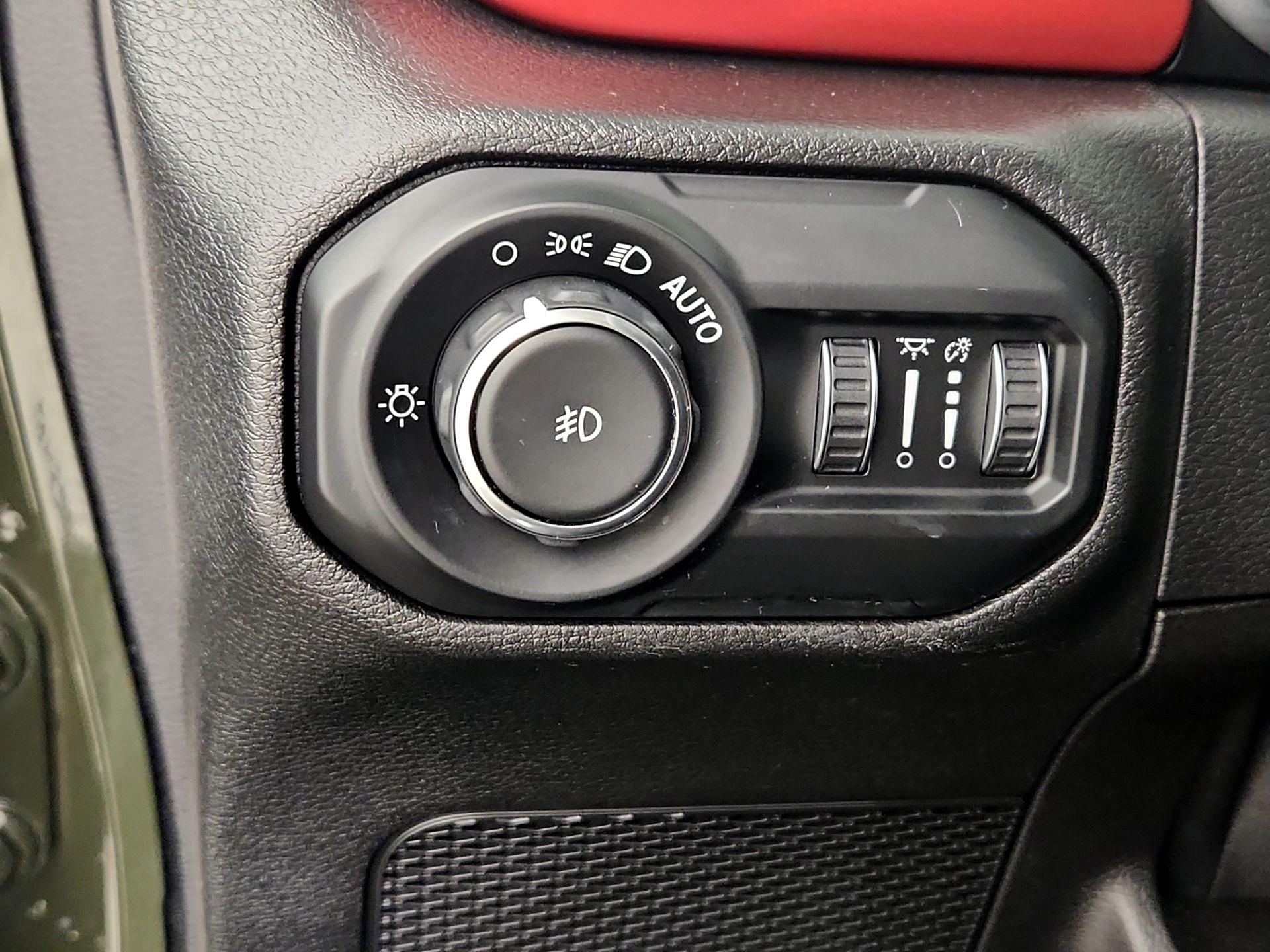 Thumbnail: 2021 Jeep Wrangler - 13