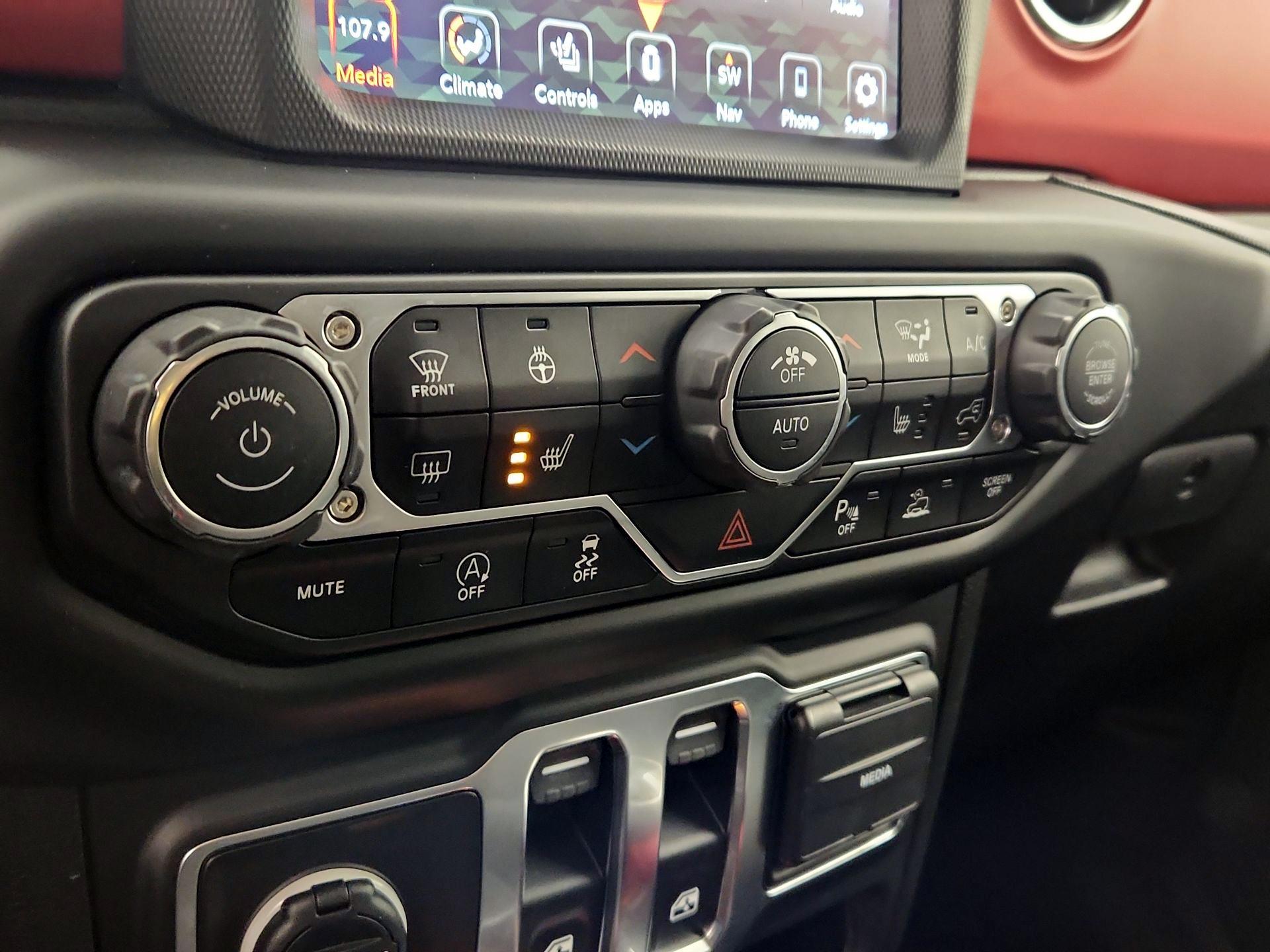 Thumbnail: 2021 Jeep Wrangler - 17