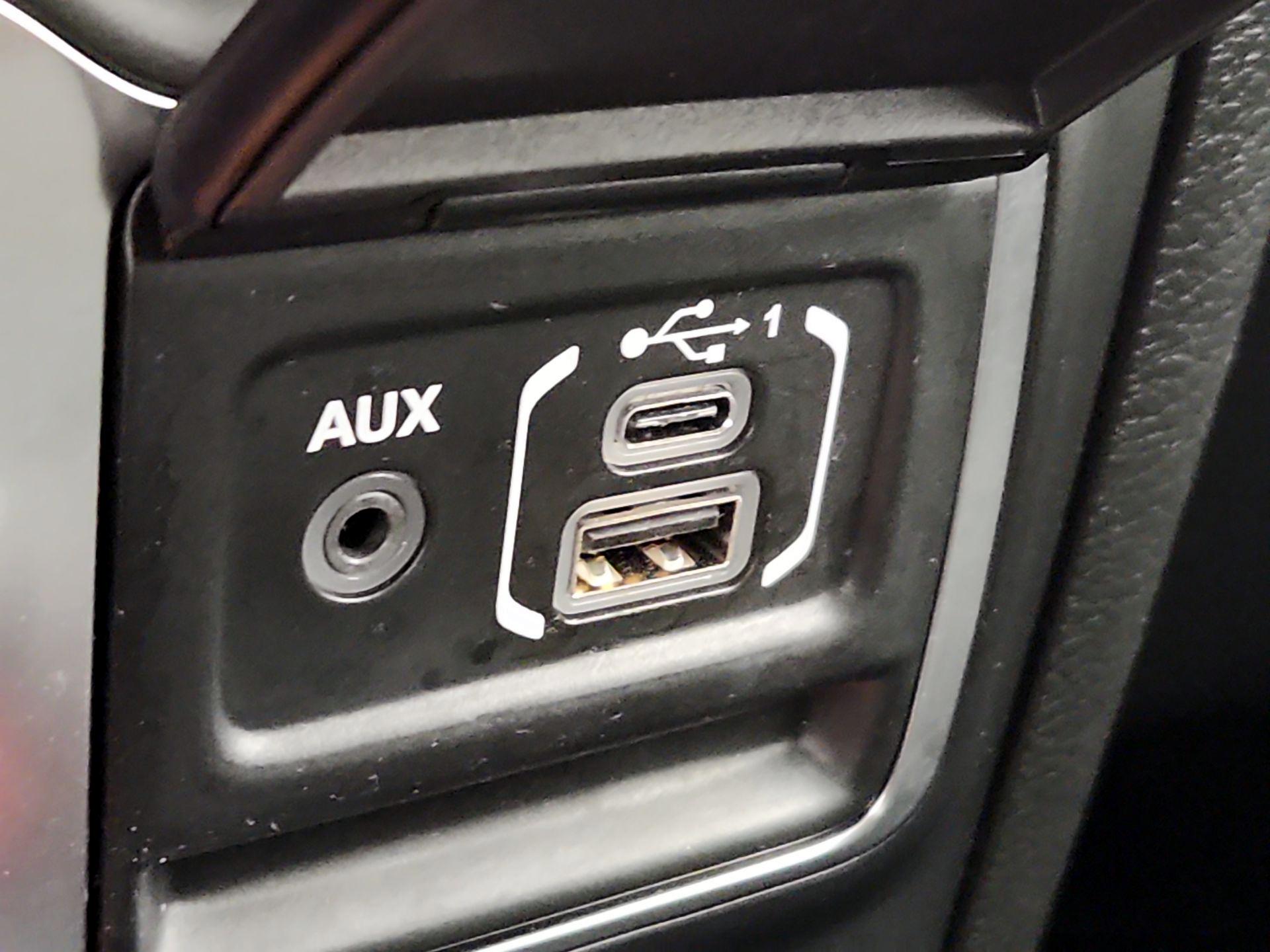 Thumbnail: 2021 Jeep Wrangler - 19