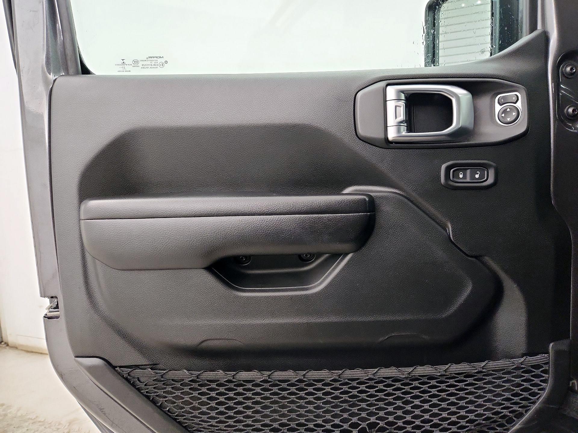 Thumbnail: 2021 Jeep Wrangler - 12