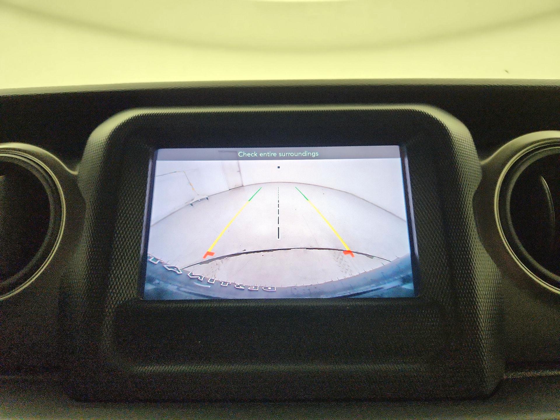 Thumbnail: 2021 Jeep Wrangler - 14