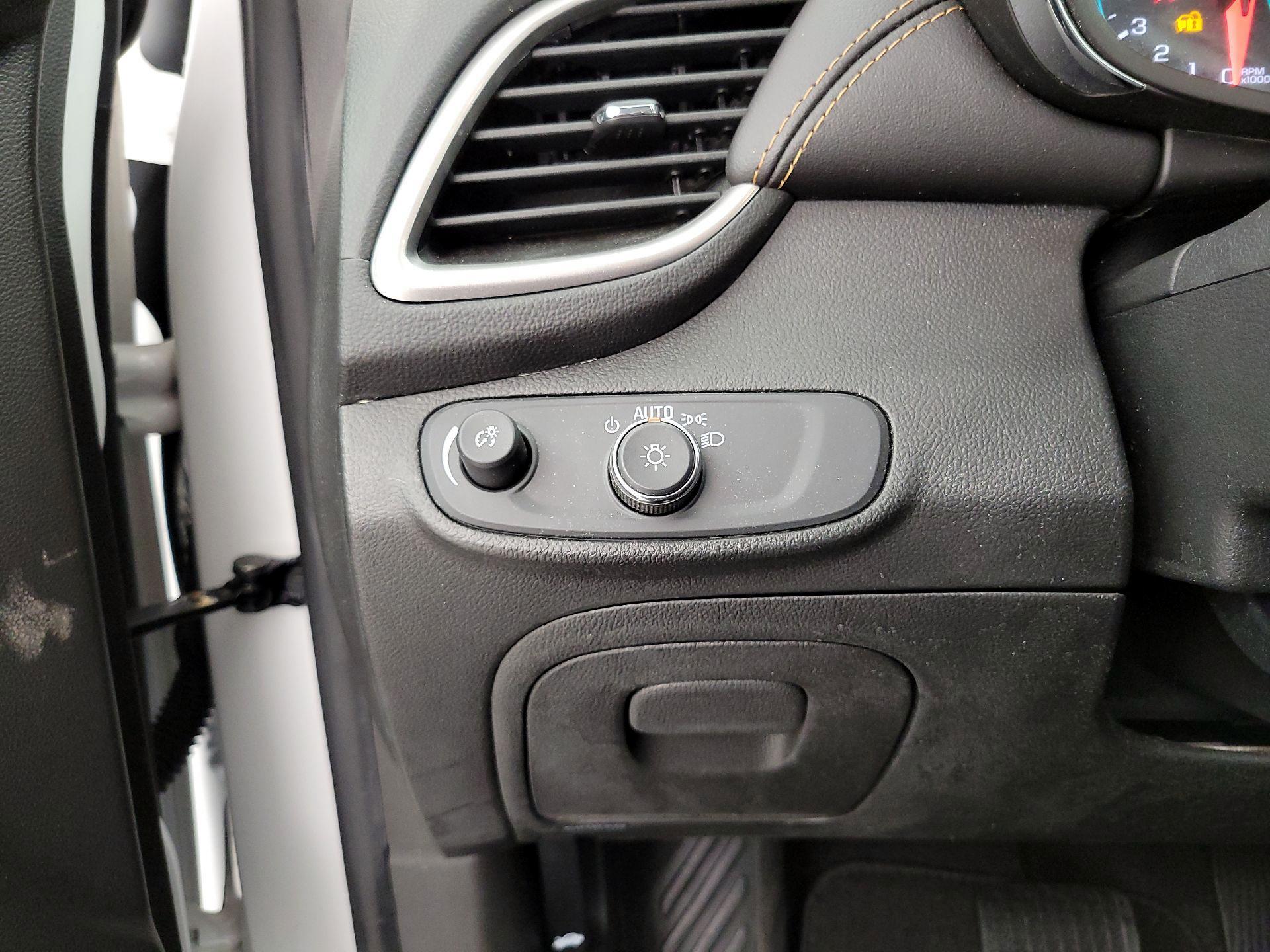 Thumbnail: 2020 Chevrolet Trax - 13