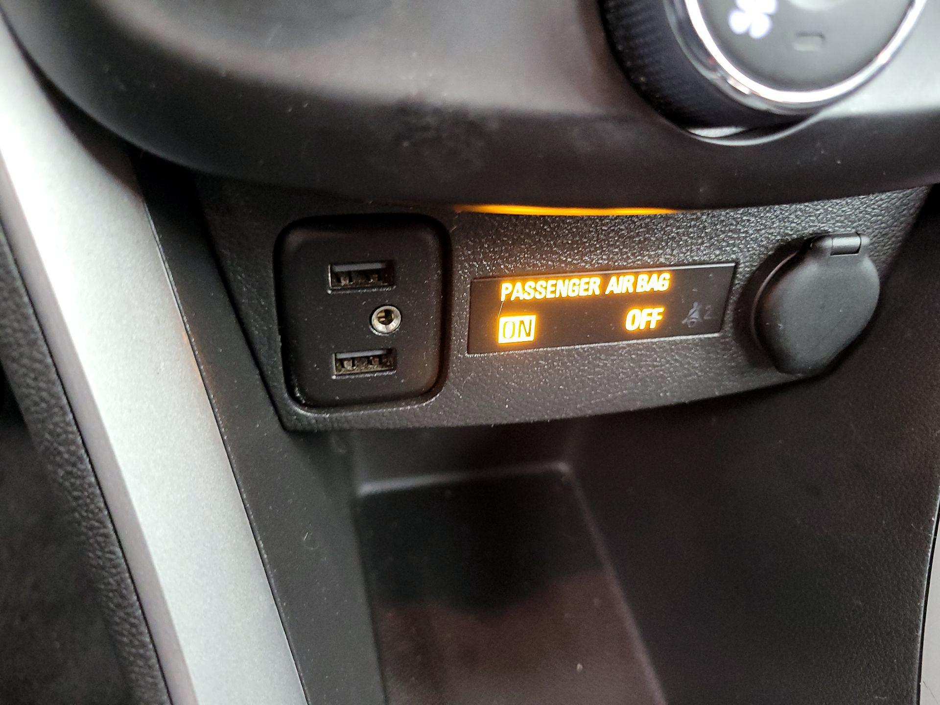 Thumbnail: 2020 Chevrolet Trax - 18