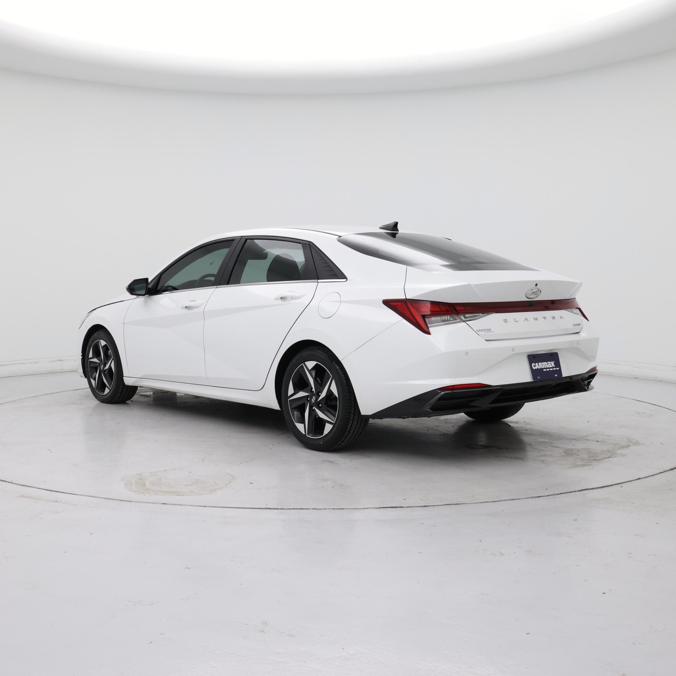 Thumbnail: 2022 Hyundai Elantra - 2