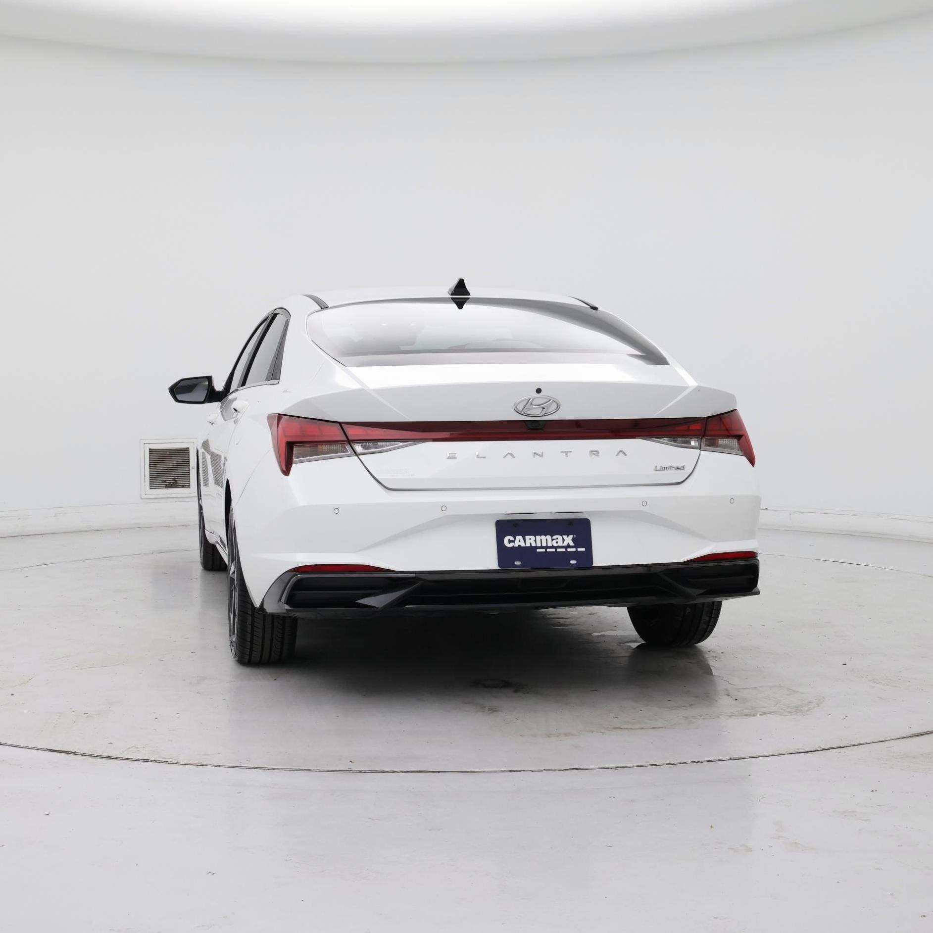 Thumbnail: 2022 Hyundai Elantra - 6