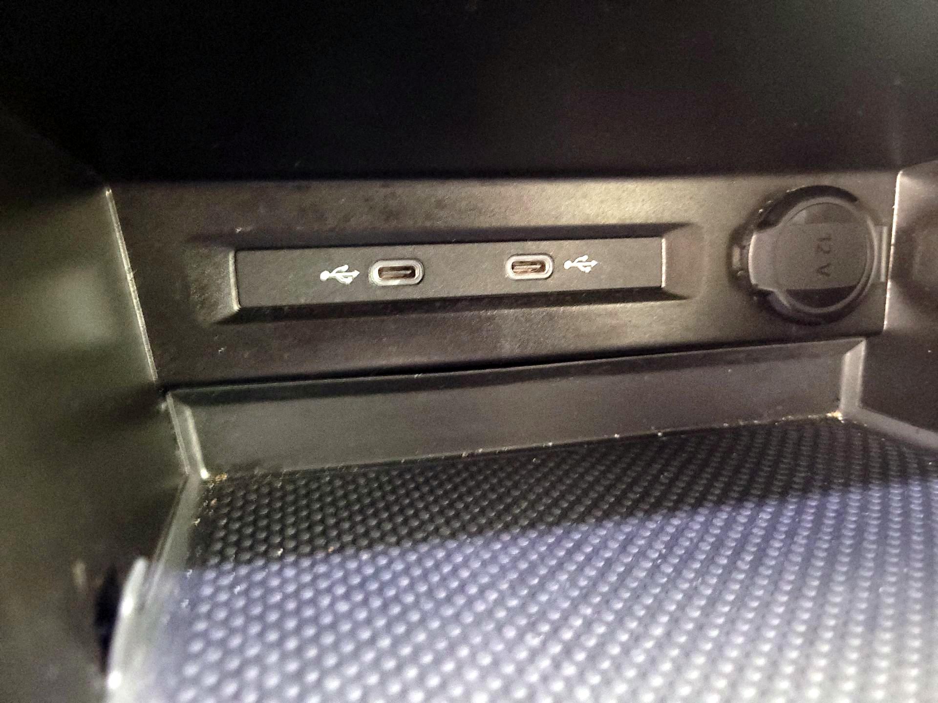 Thumbnail: 2024 Volkswagen Tiguan - 18