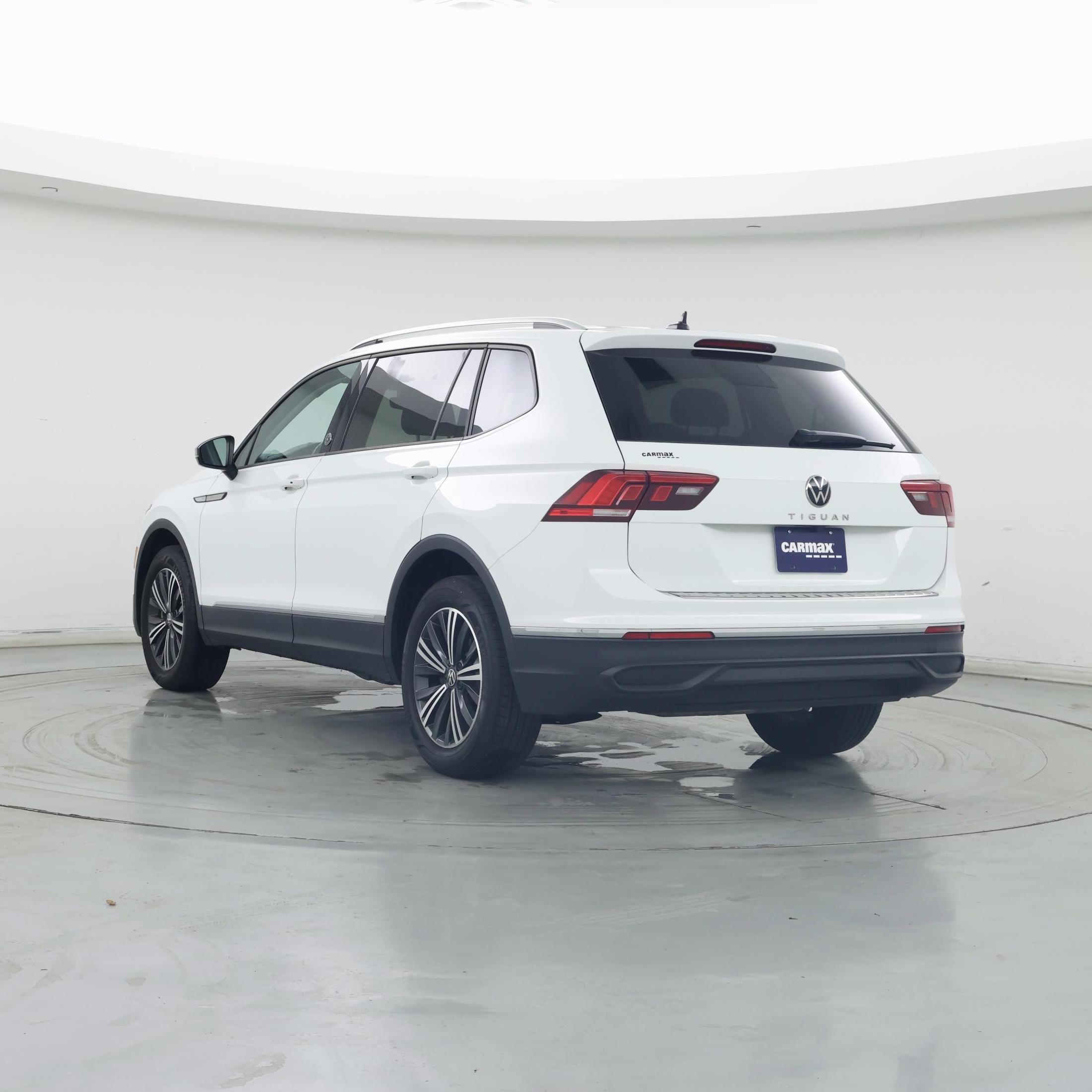 Thumbnail: 2024 Volkswagen Tiguan - 2