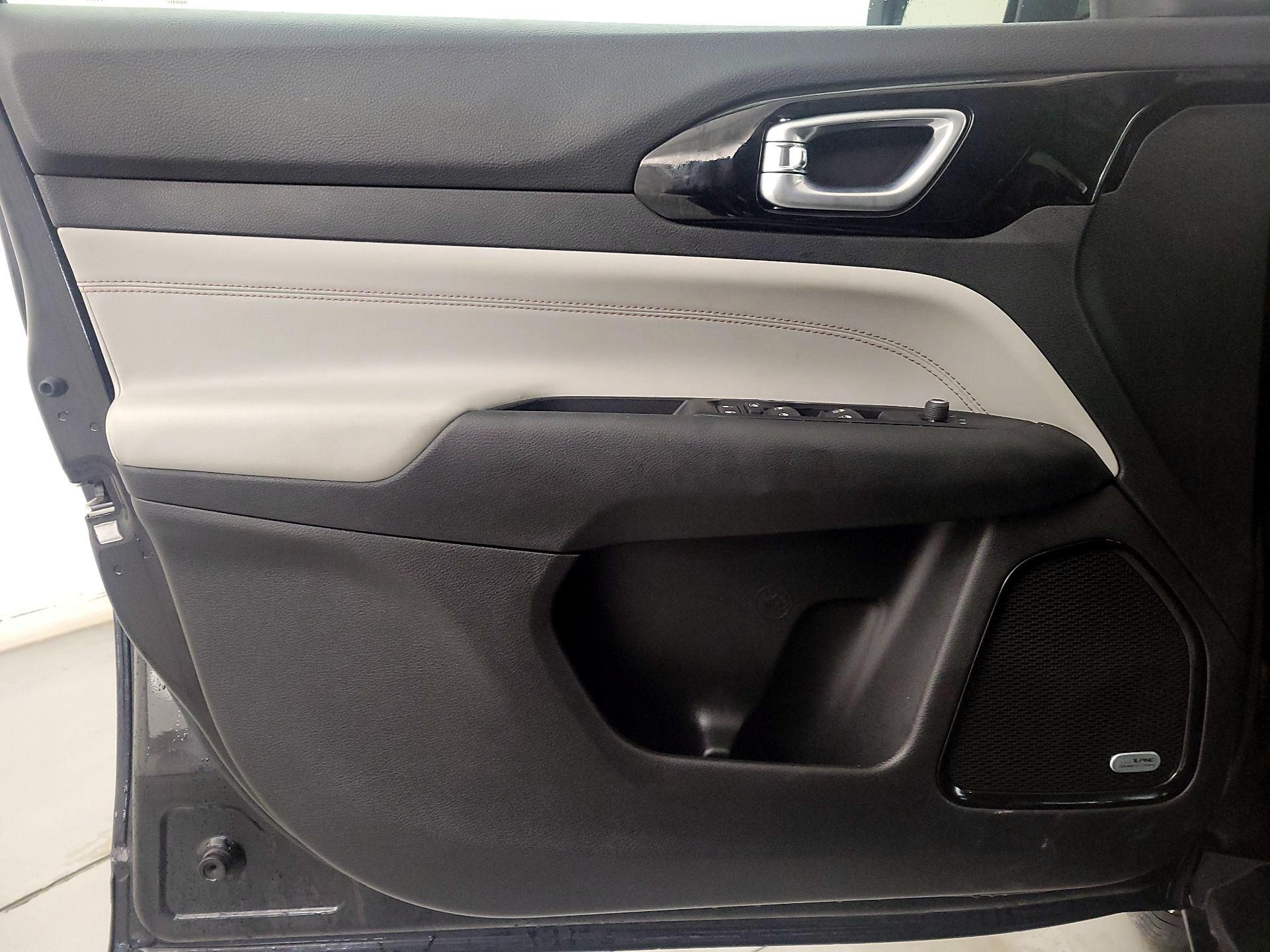 Thumbnail: 2022 Jeep Compass - 12