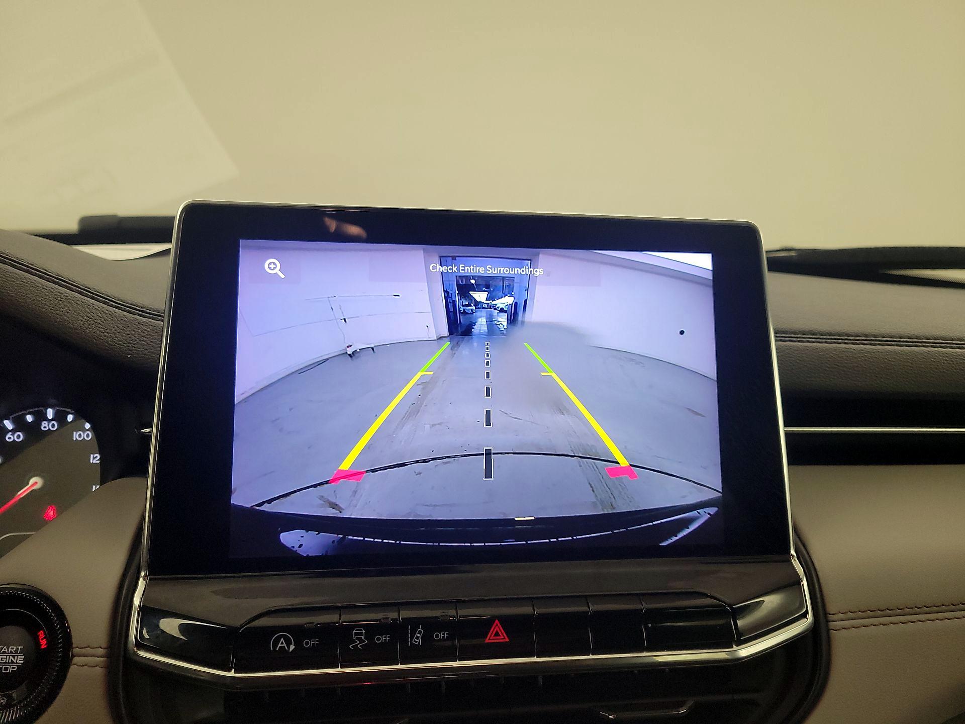 Thumbnail: 2022 Jeep Compass - 14