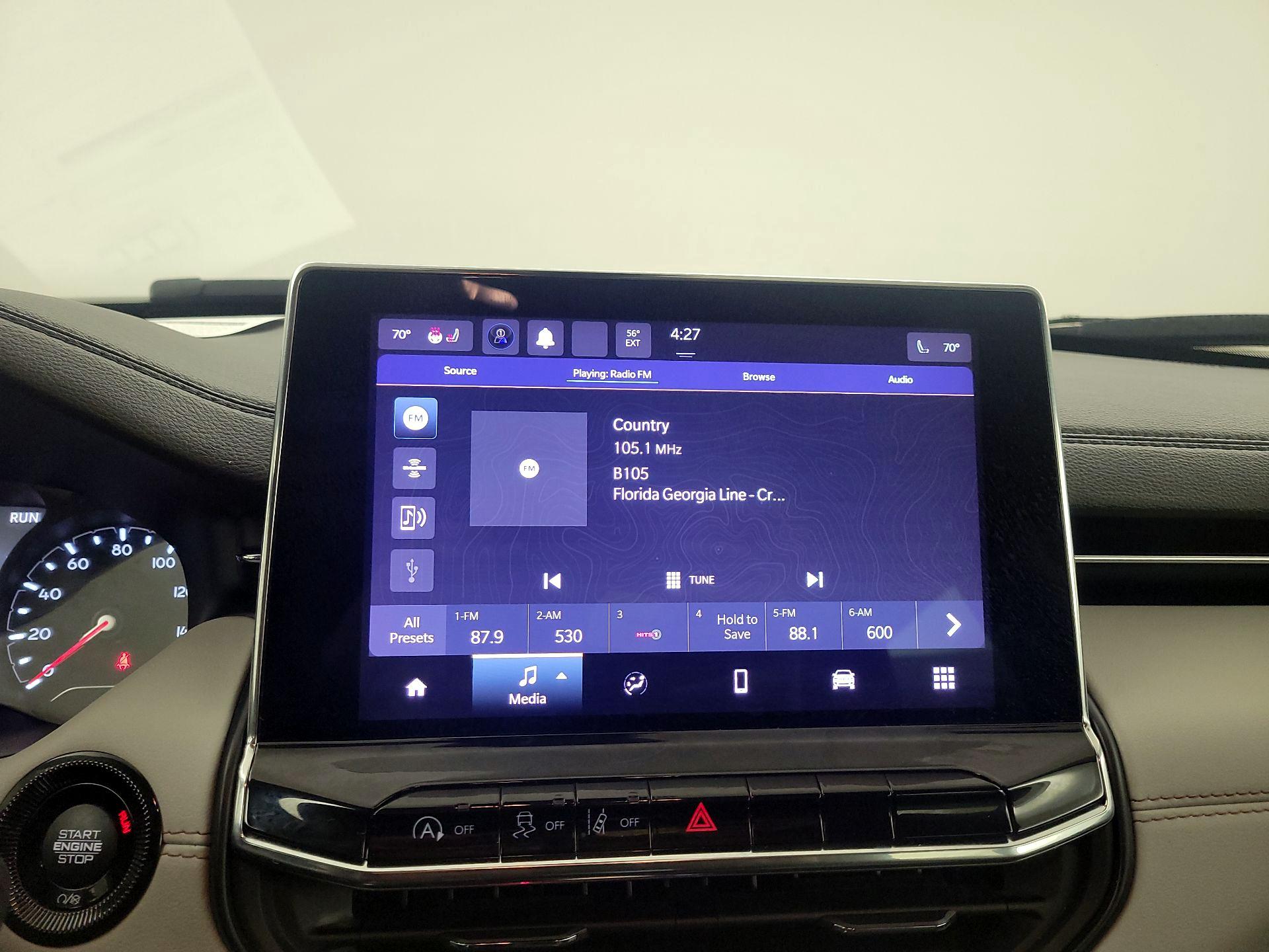 Thumbnail: 2022 Jeep Compass - 15