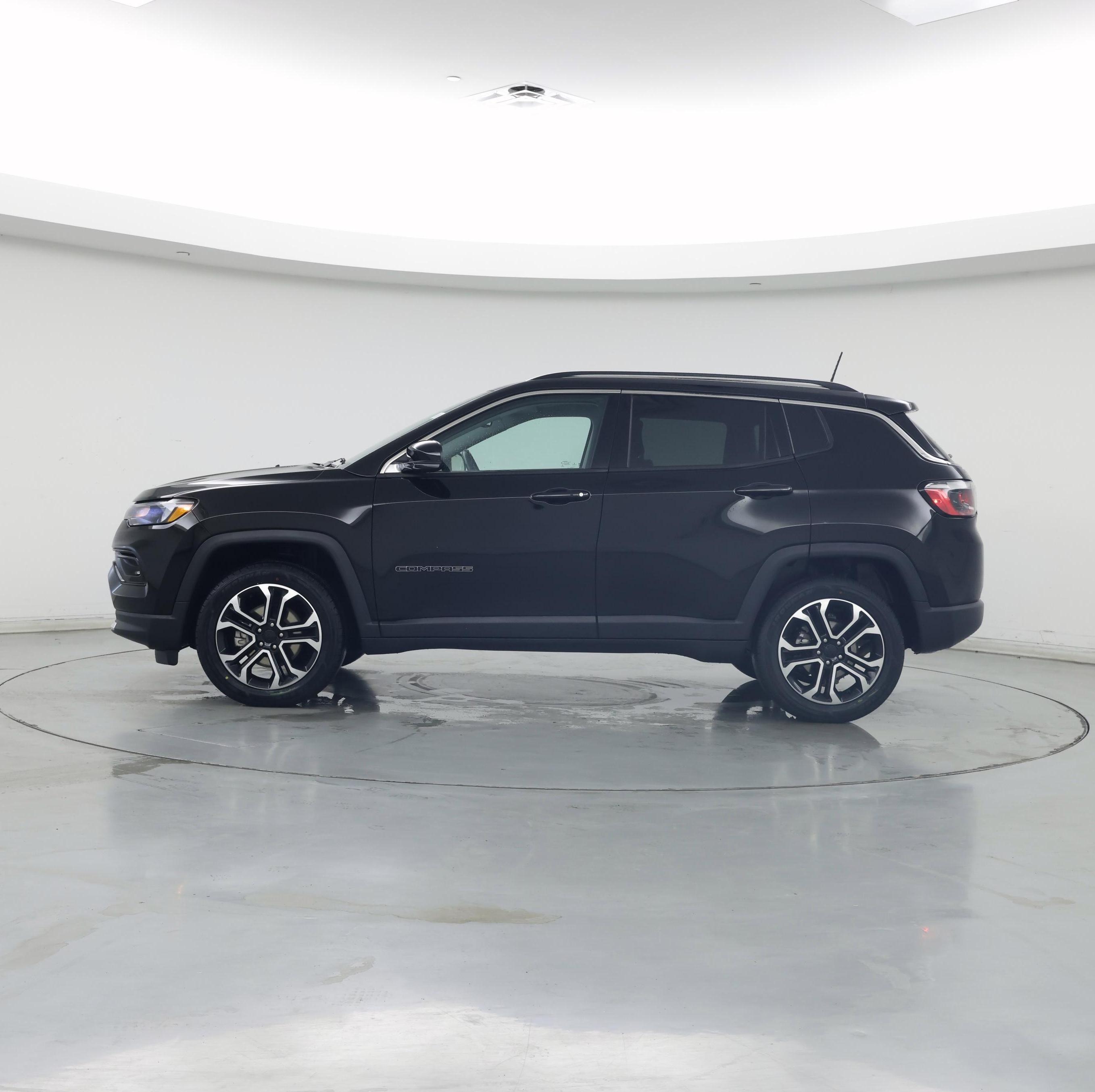 Thumbnail: 2022 Jeep Compass - 3