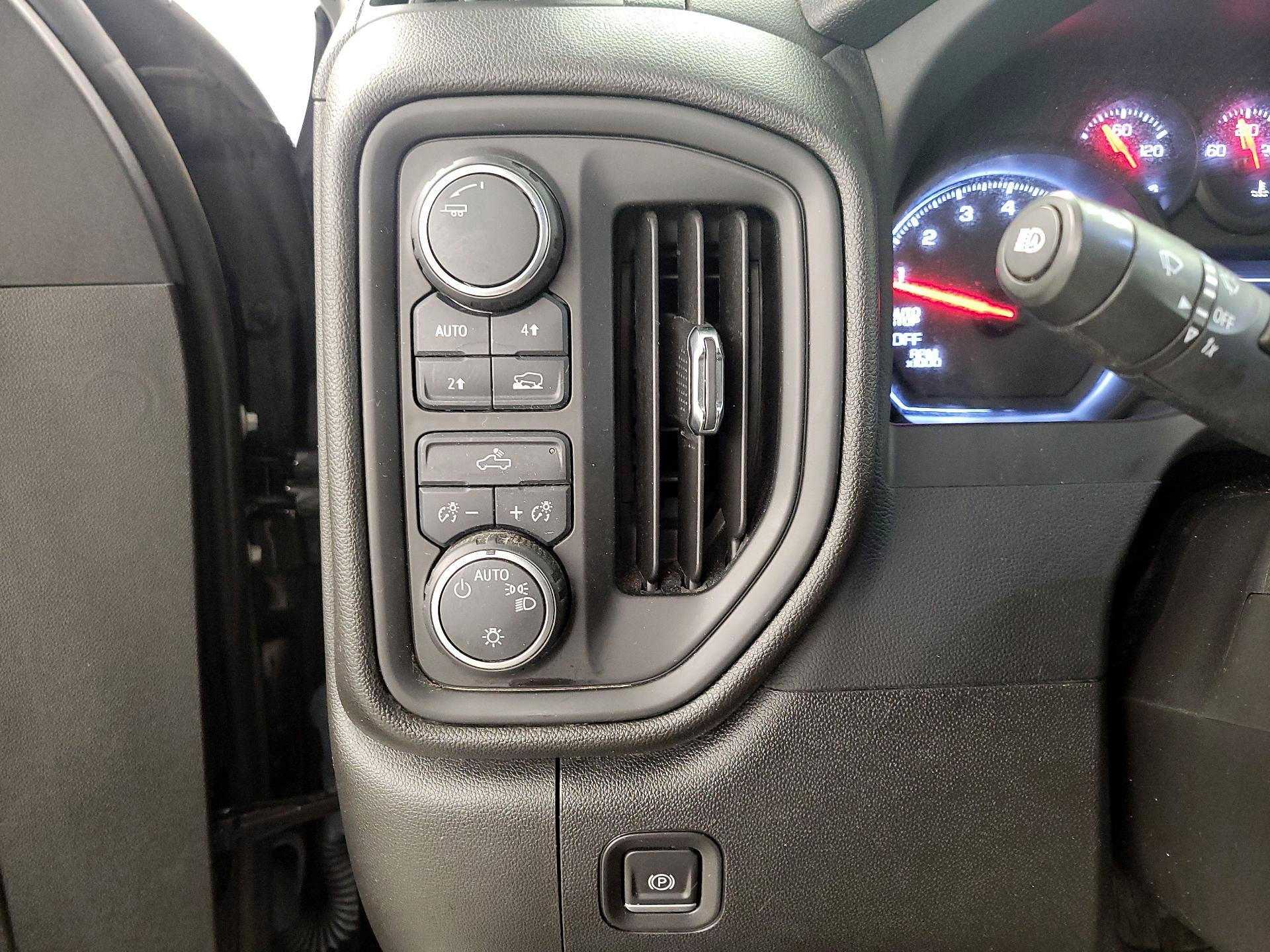 Thumbnail: 2023 Chevrolet Silverado 1500 - 13