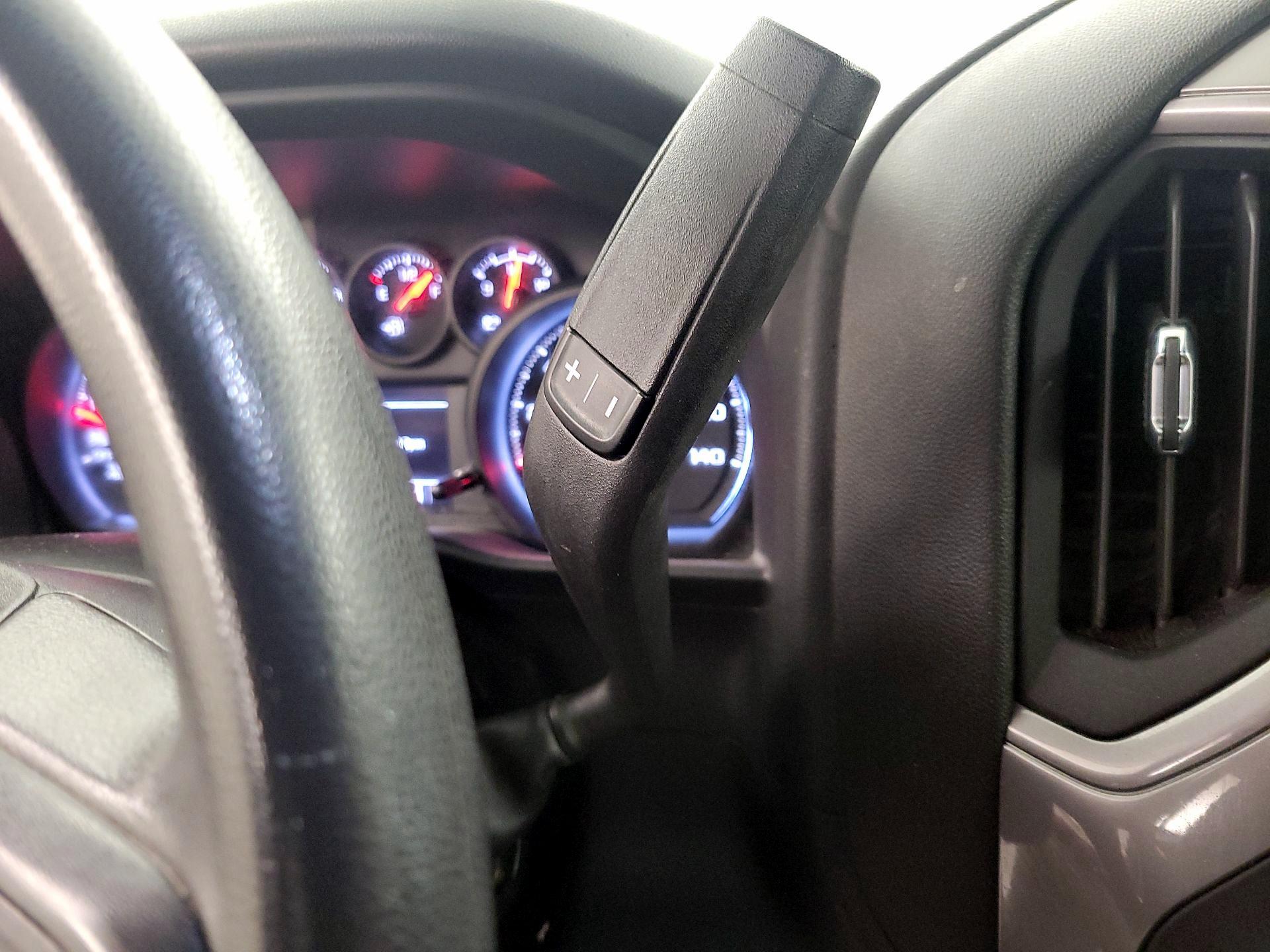 Thumbnail: 2023 Chevrolet Silverado 1500 - 17