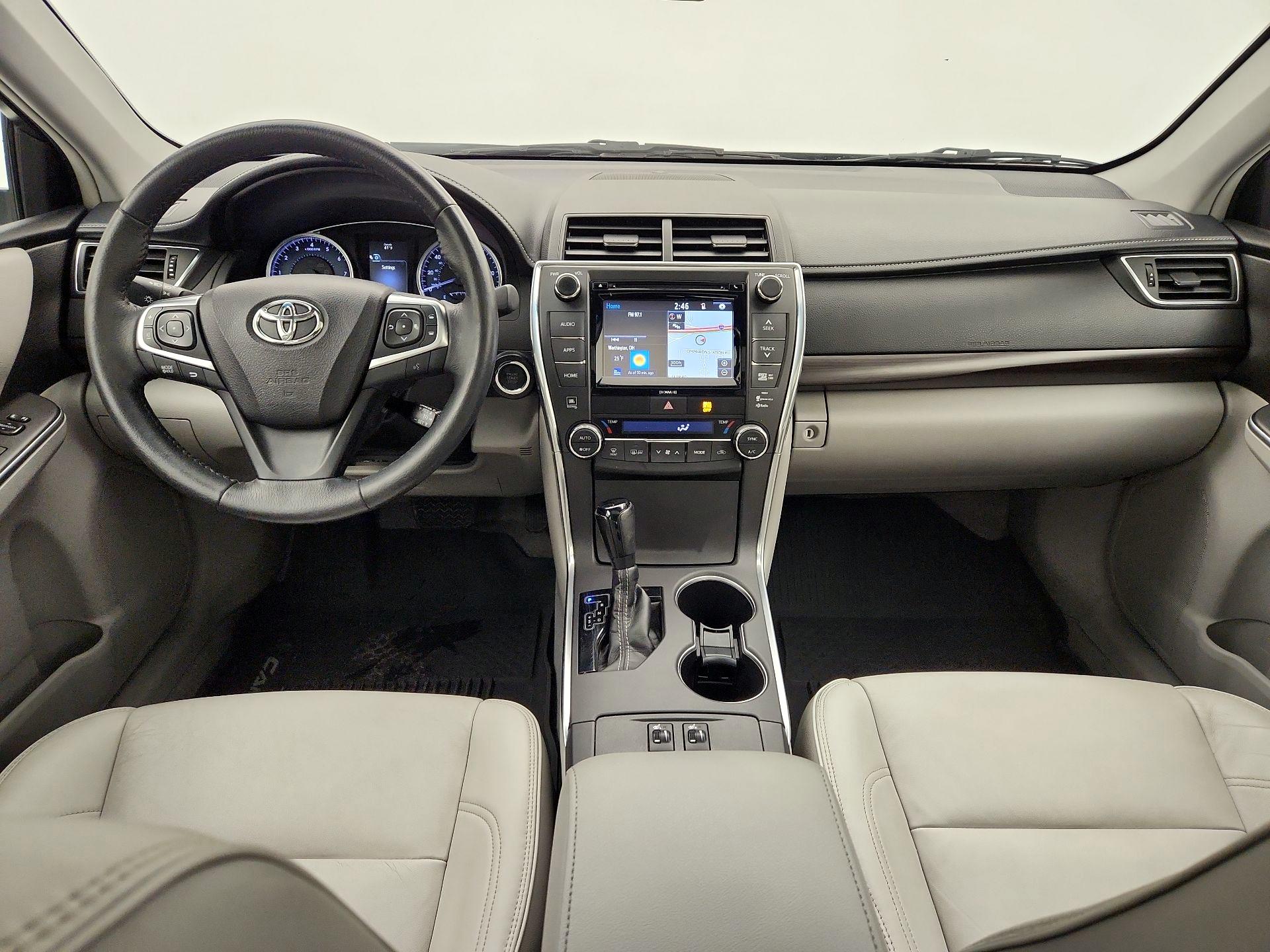 Thumbnail: 2017 Toyota Camry - 9