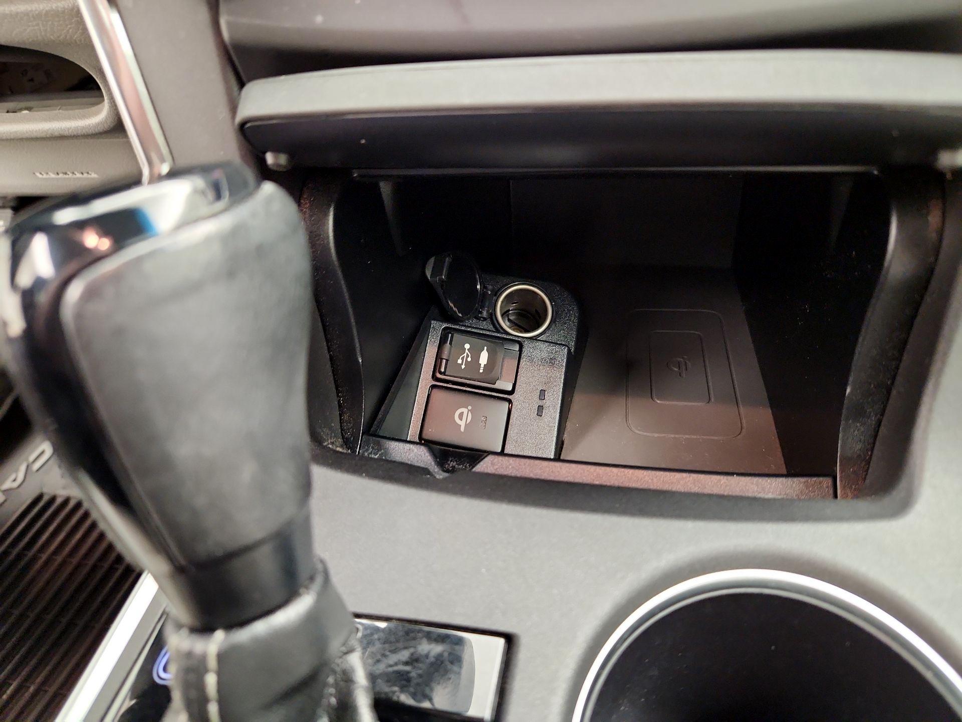 Thumbnail: 2017 Toyota Camry - 19