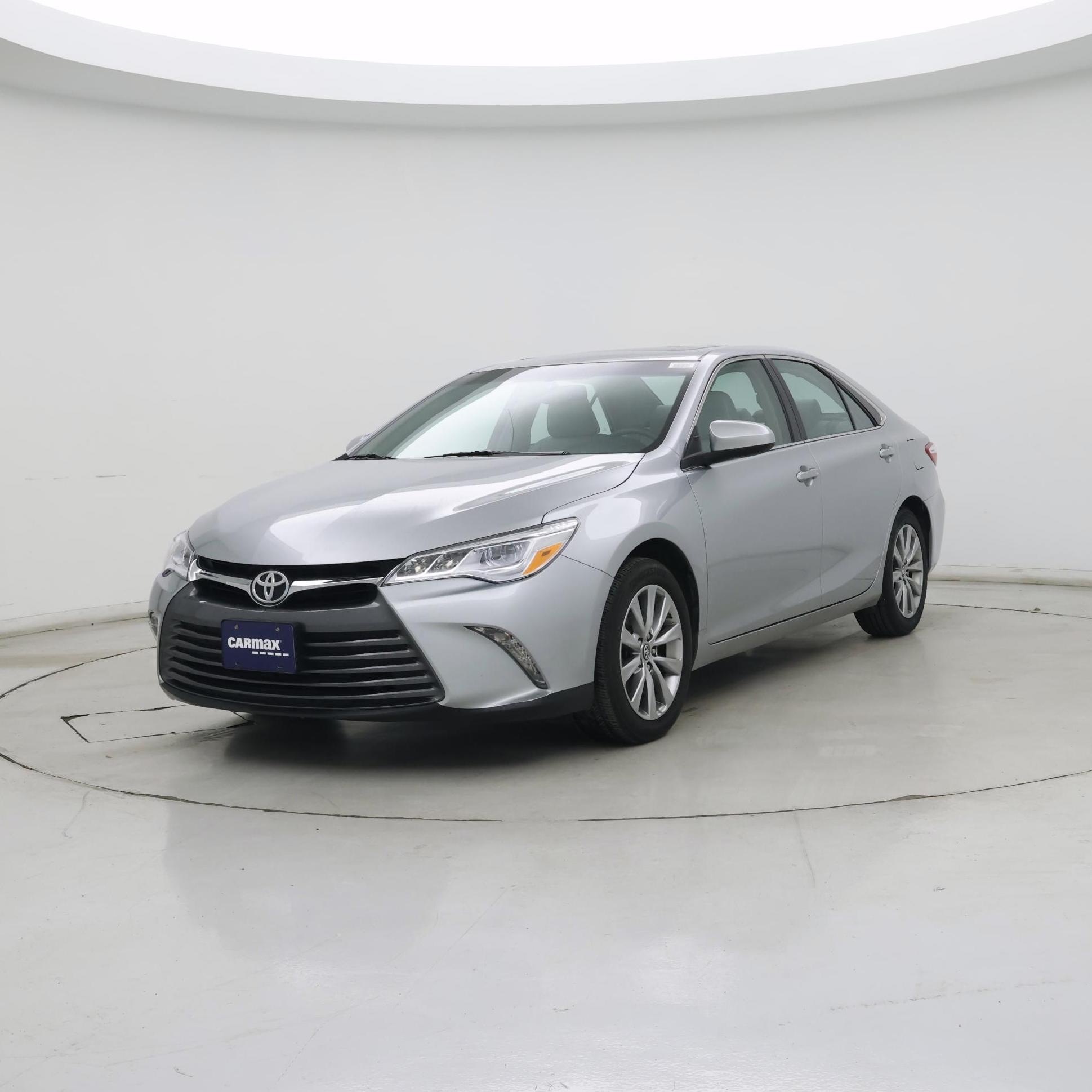 Thumbnail: 2017 Toyota Camry - 4