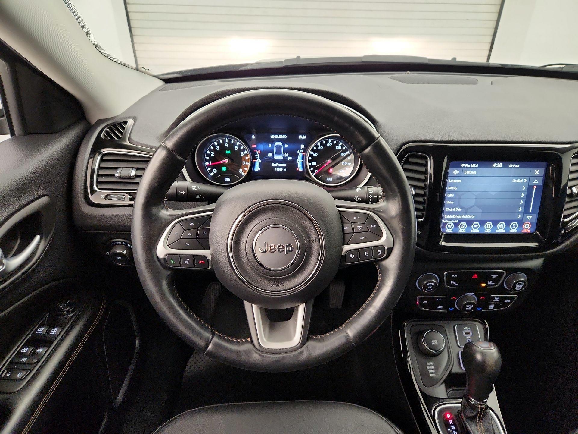 Thumbnail: 2021 Jeep Compass - 10