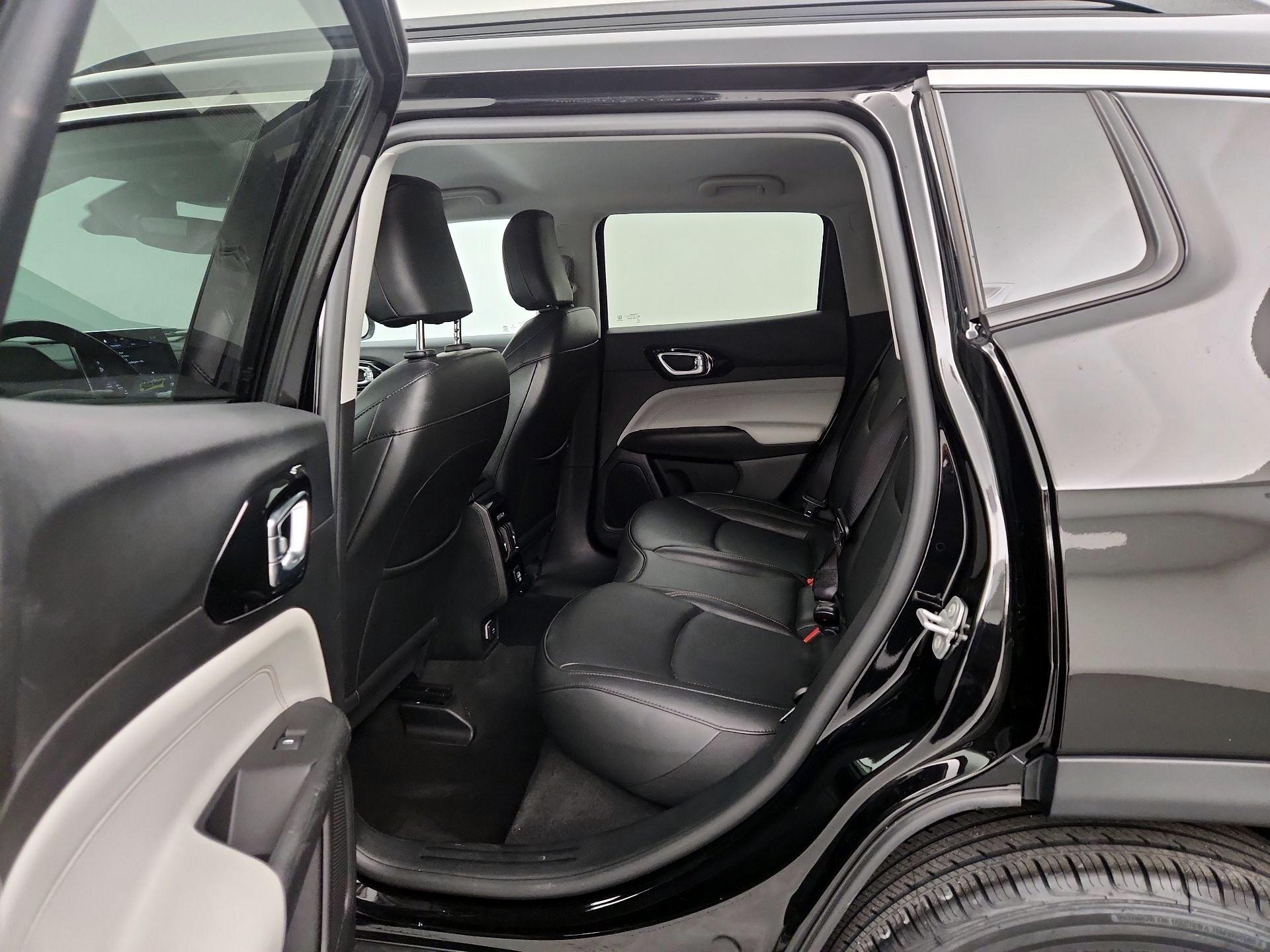 Thumbnail: 2022 Jeep Compass - 19