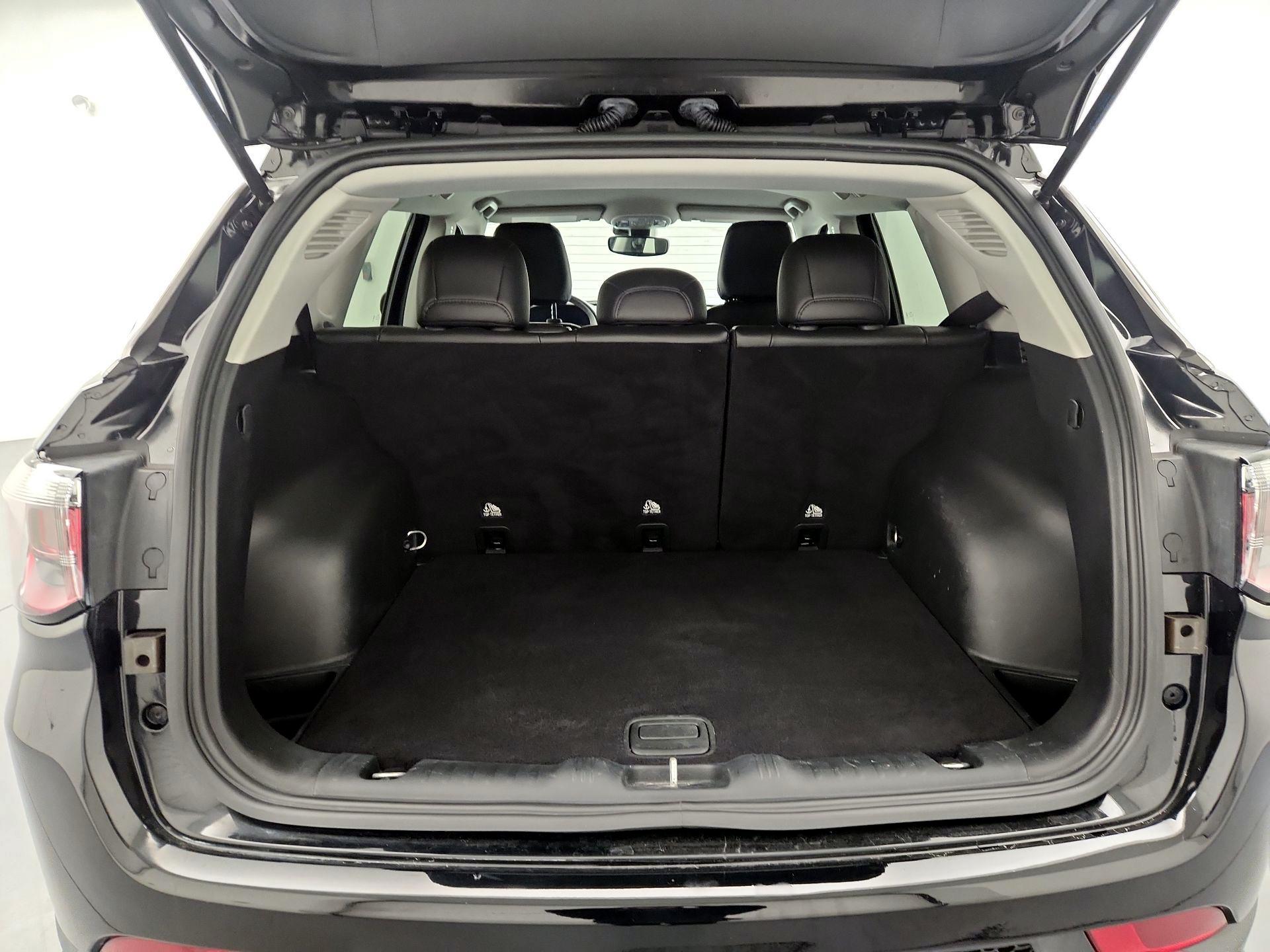 Thumbnail: 2022 Jeep Compass - 20