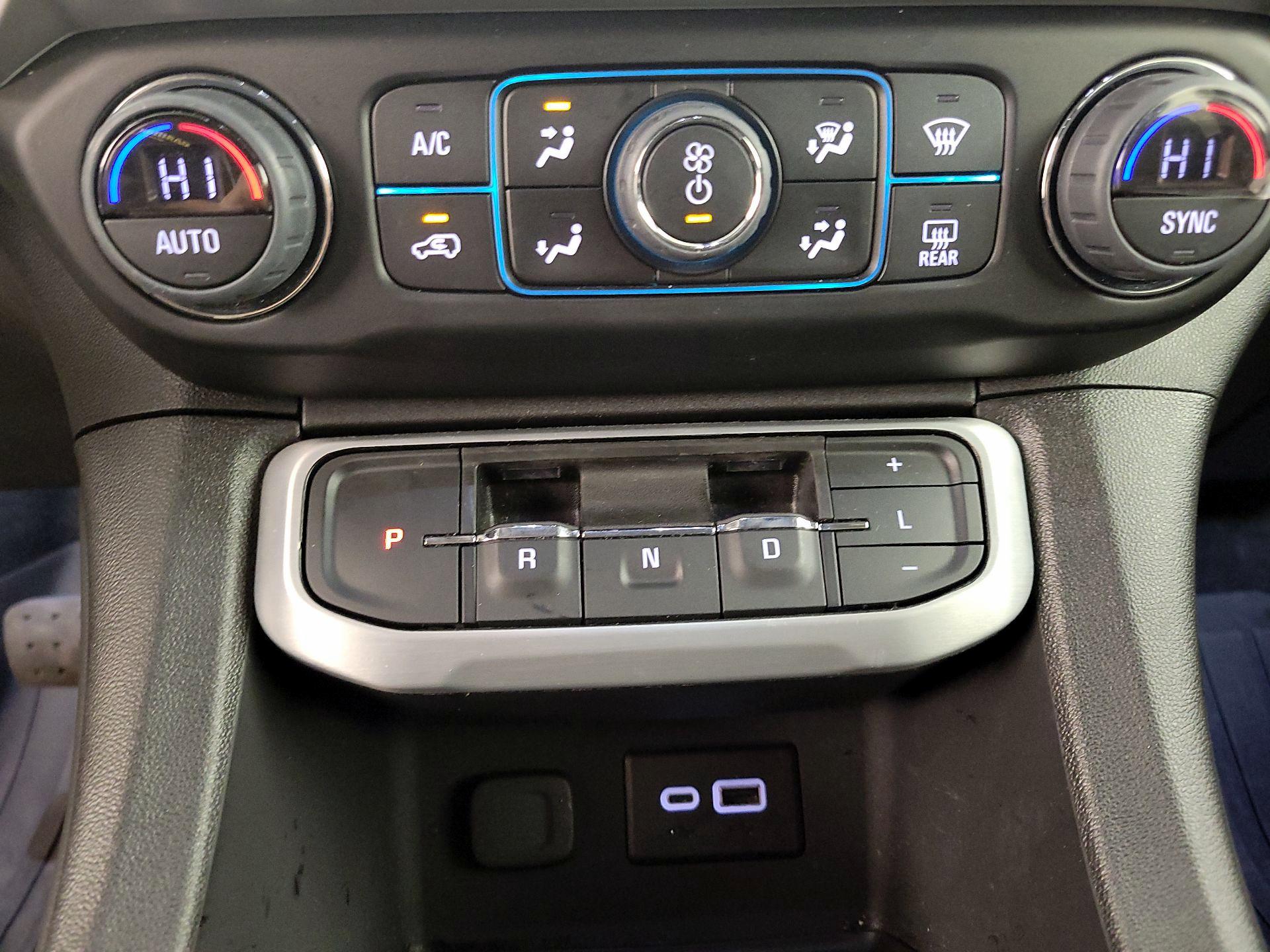 Thumbnail: 2023 GMC Acadia - 17