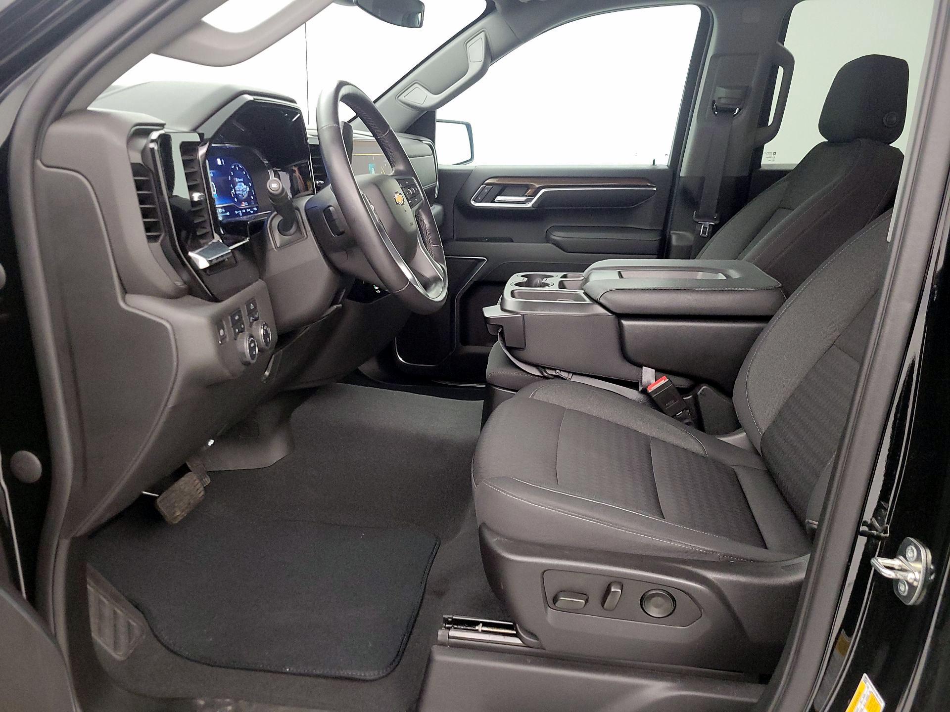 Thumbnail: 2022 Chevrolet Silverado 1500 - 11