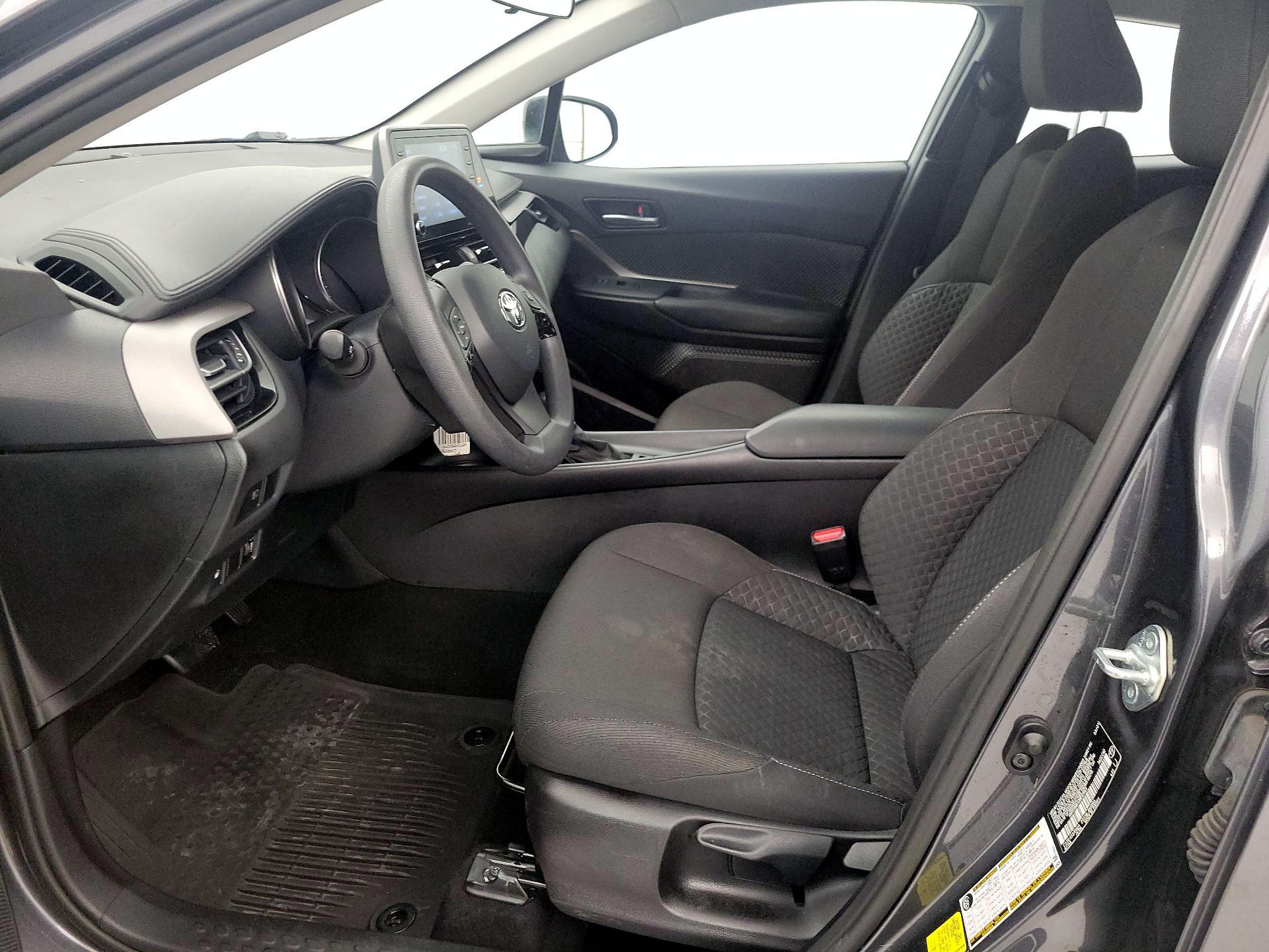 Thumbnail: 2021 Toyota C-HR - 11