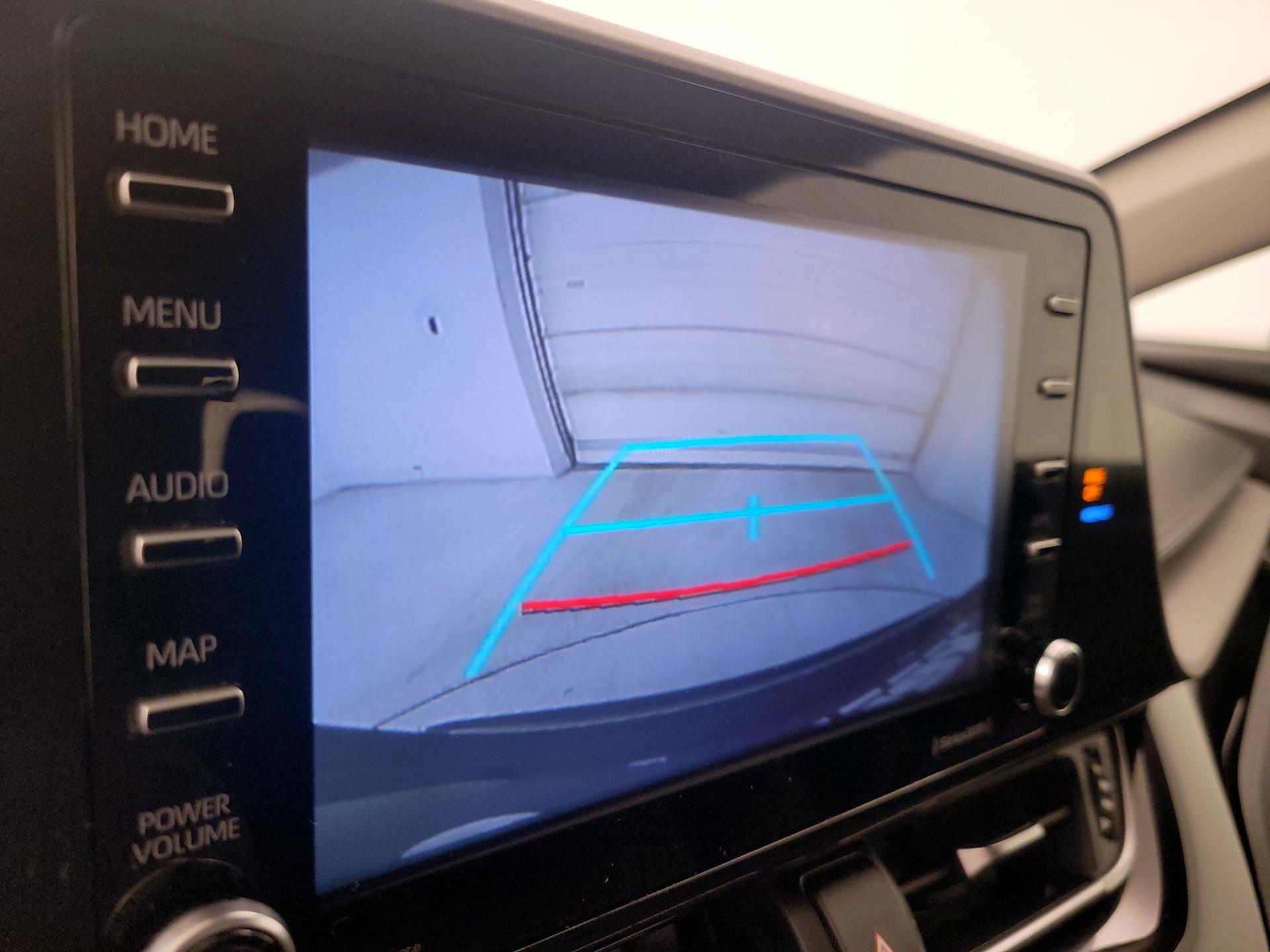 Thumbnail: 2021 Toyota C-HR - 14