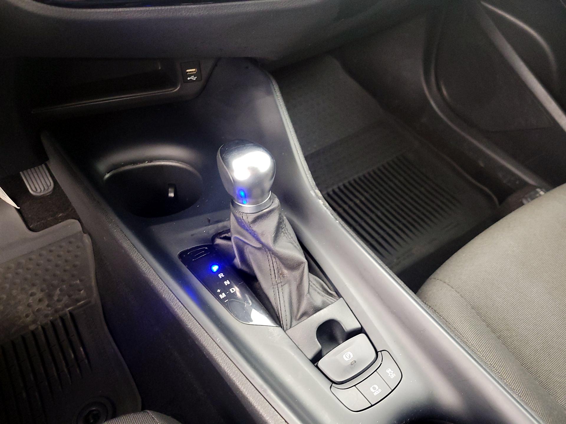 Thumbnail: 2021 Toyota C-HR - 17