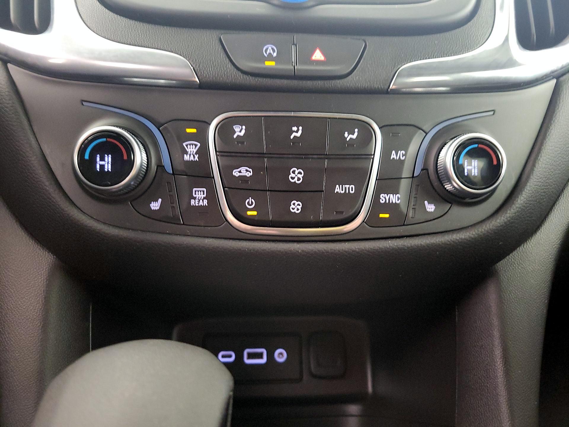 Thumbnail: 2022 Chevrolet Equinox - 16