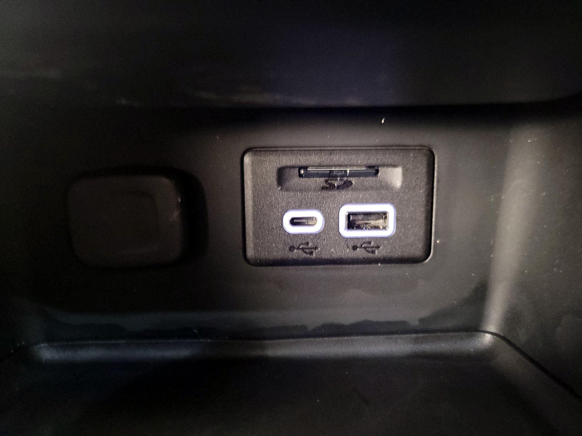 Thumbnail: 2023 GMC Acadia - 19