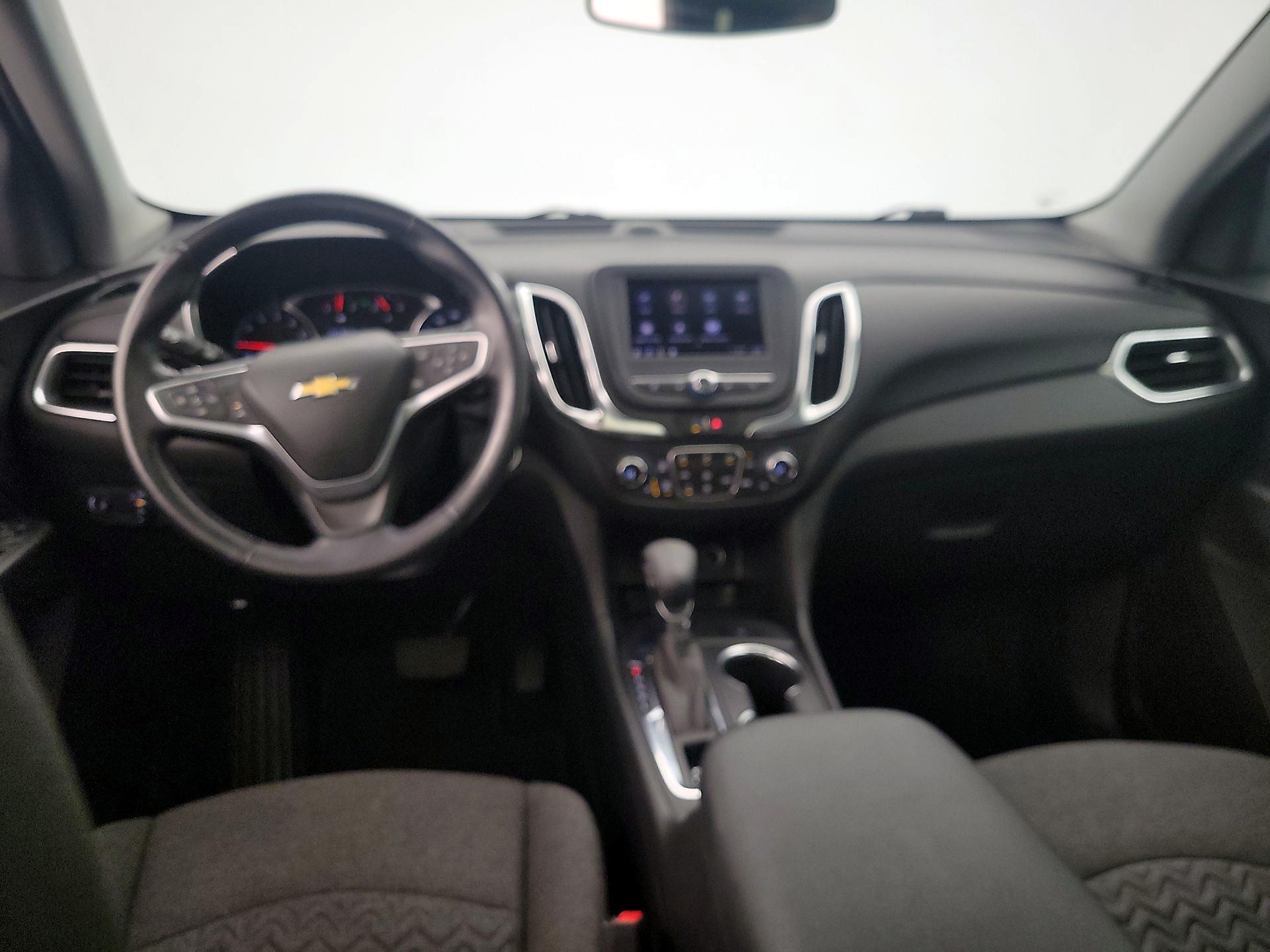 Thumbnail: 2022 Chevrolet Equinox - 9