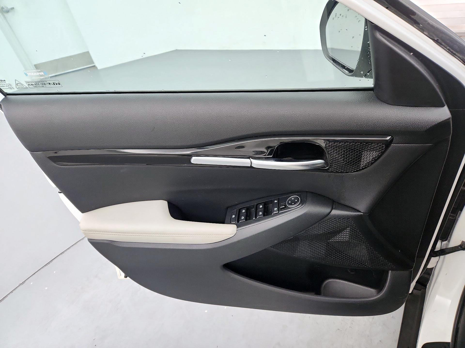 Thumbnail: 2022 Kia Seltos - 12