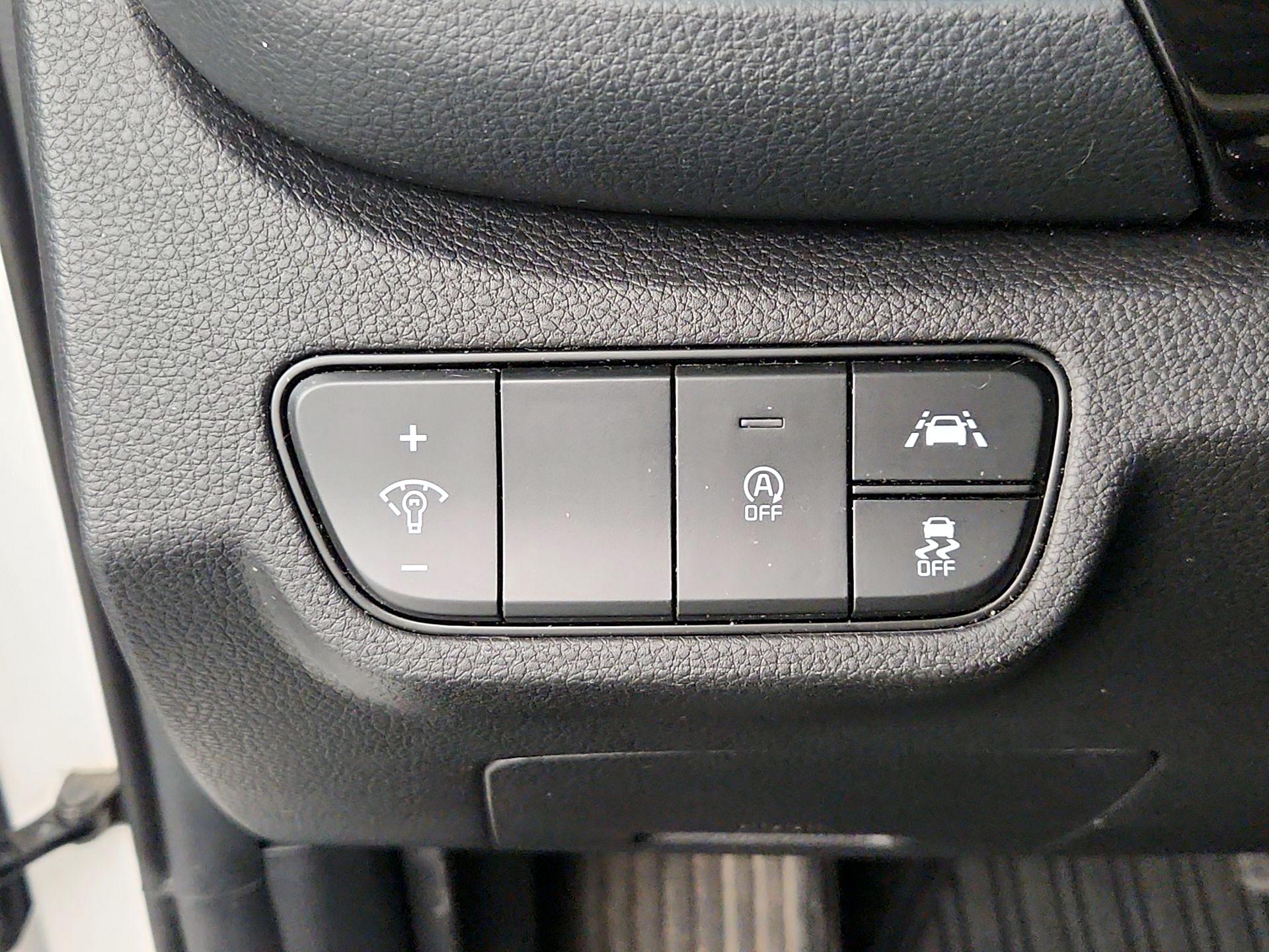 Thumbnail: 2022 Kia Seltos - 13