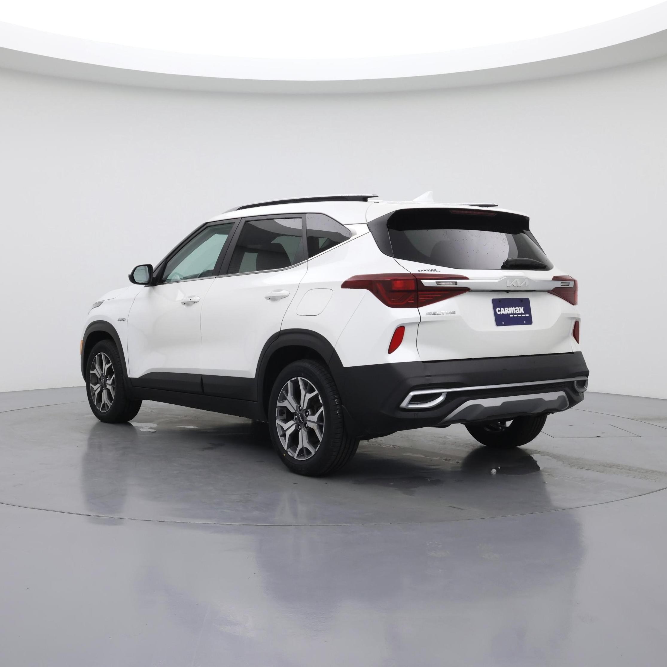 Thumbnail: 2022 Kia Seltos - 2