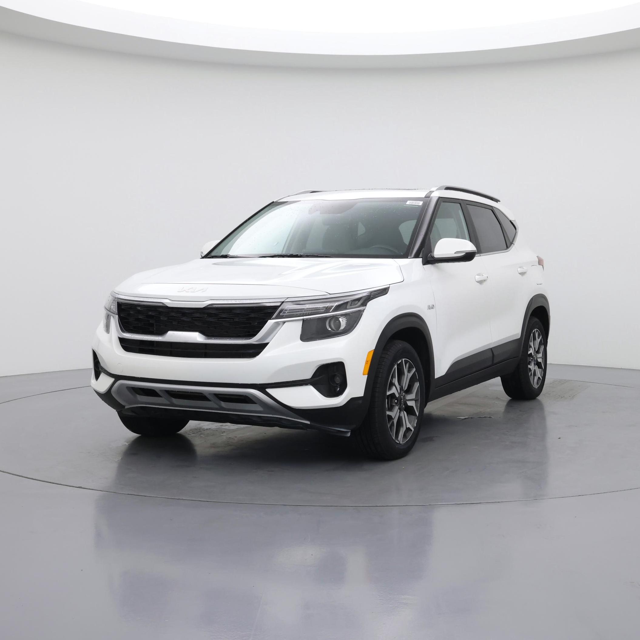 Thumbnail: 2022 Kia Seltos - 4