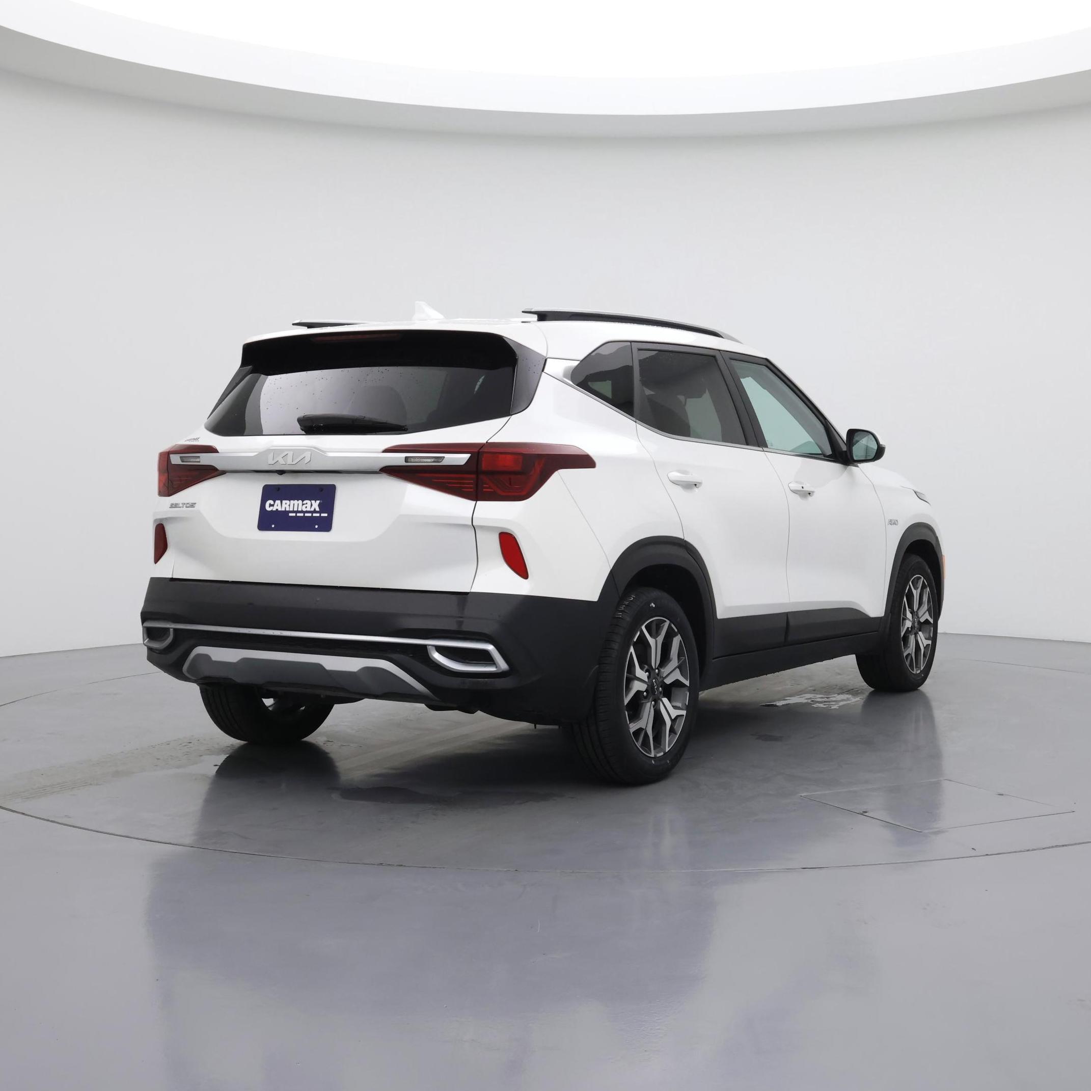 Thumbnail: 2022 Kia Seltos - 8