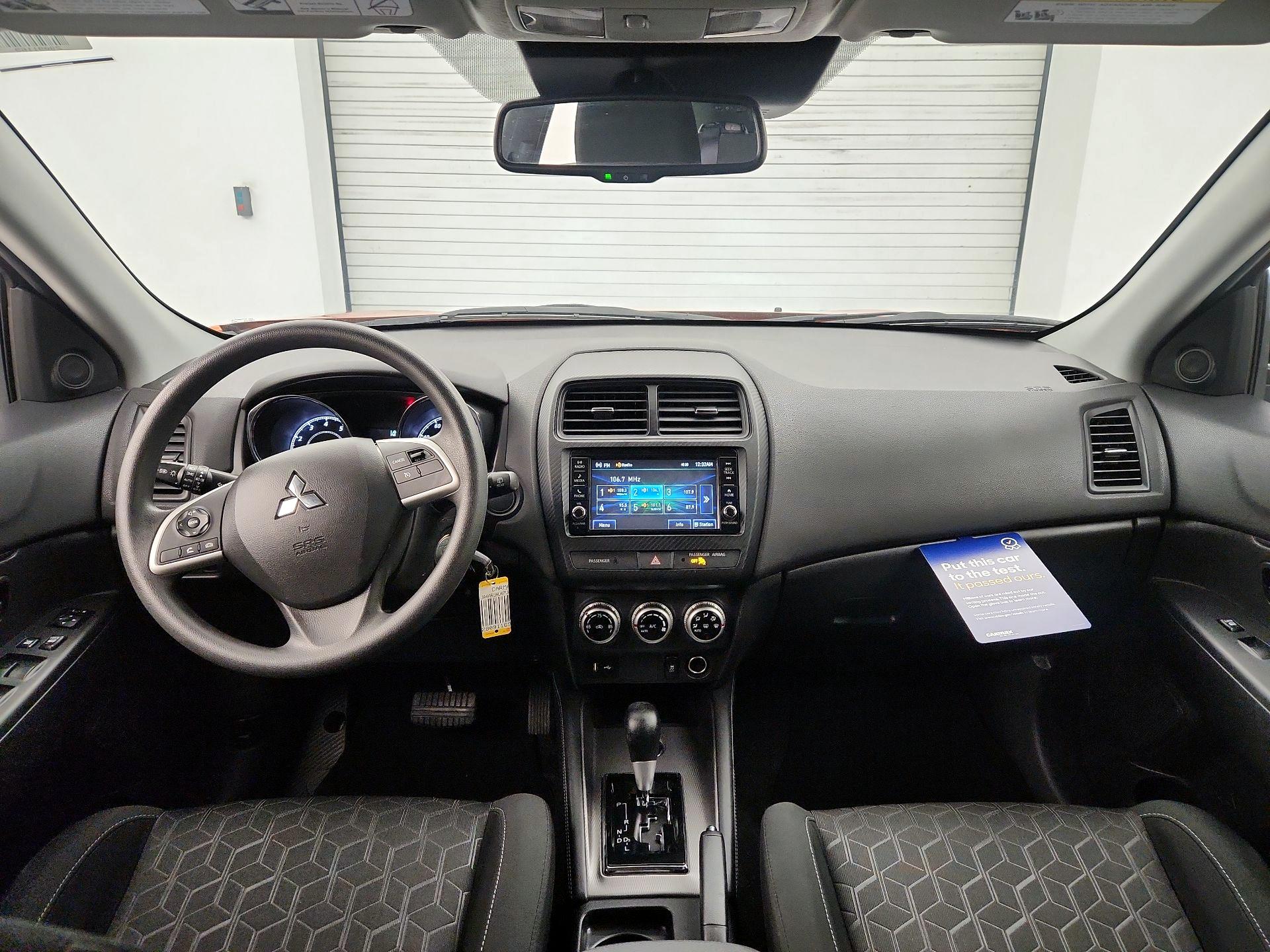 Thumbnail: 2023 Mitsubishi Outlander Sport - 9