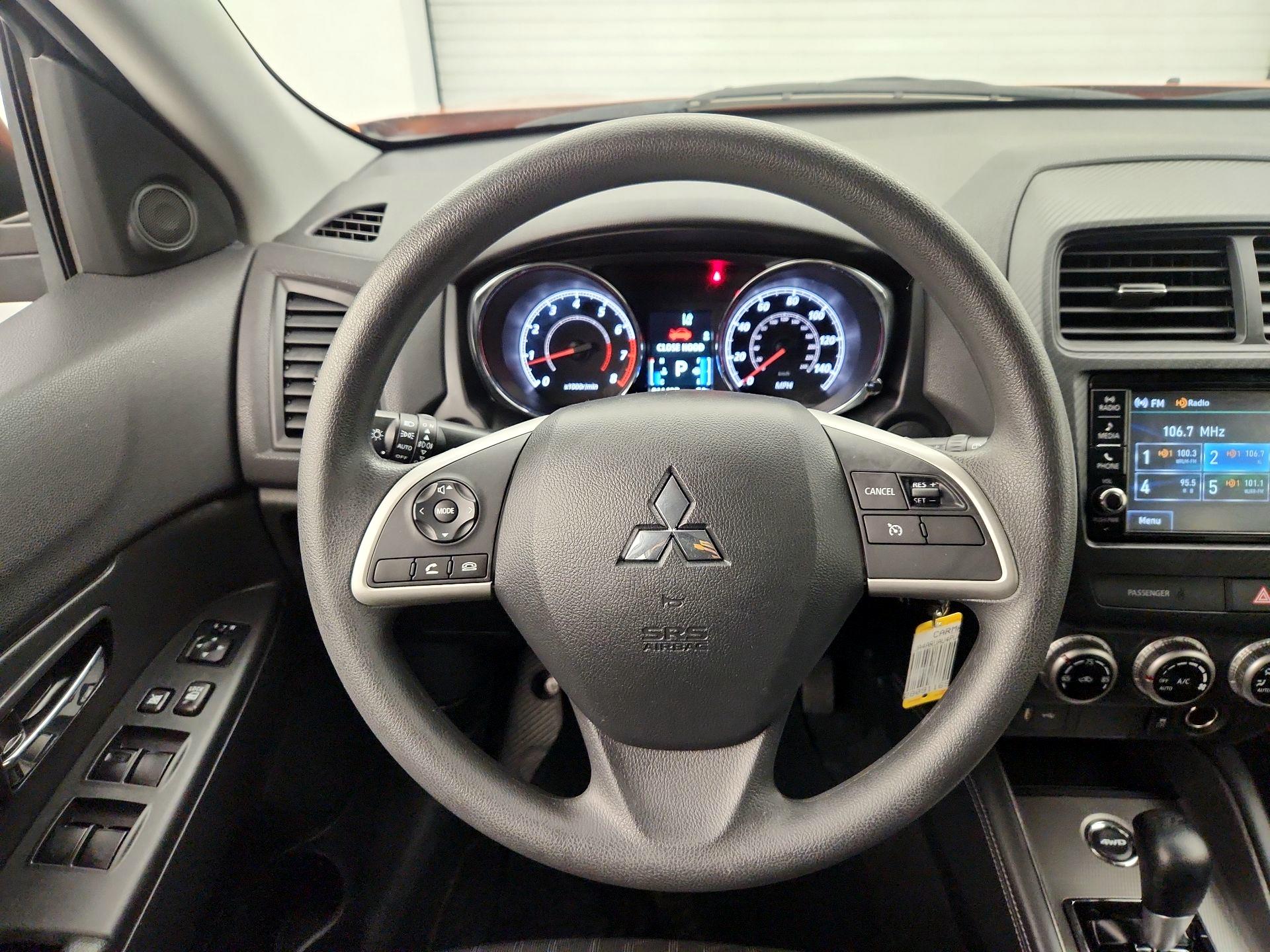 Thumbnail: 2023 Mitsubishi Outlander Sport - 10