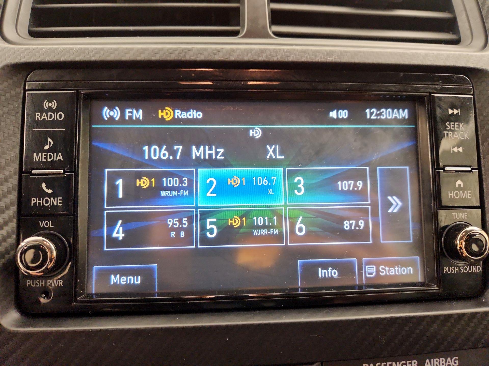 Thumbnail: 2023 Mitsubishi Outlander Sport - 15